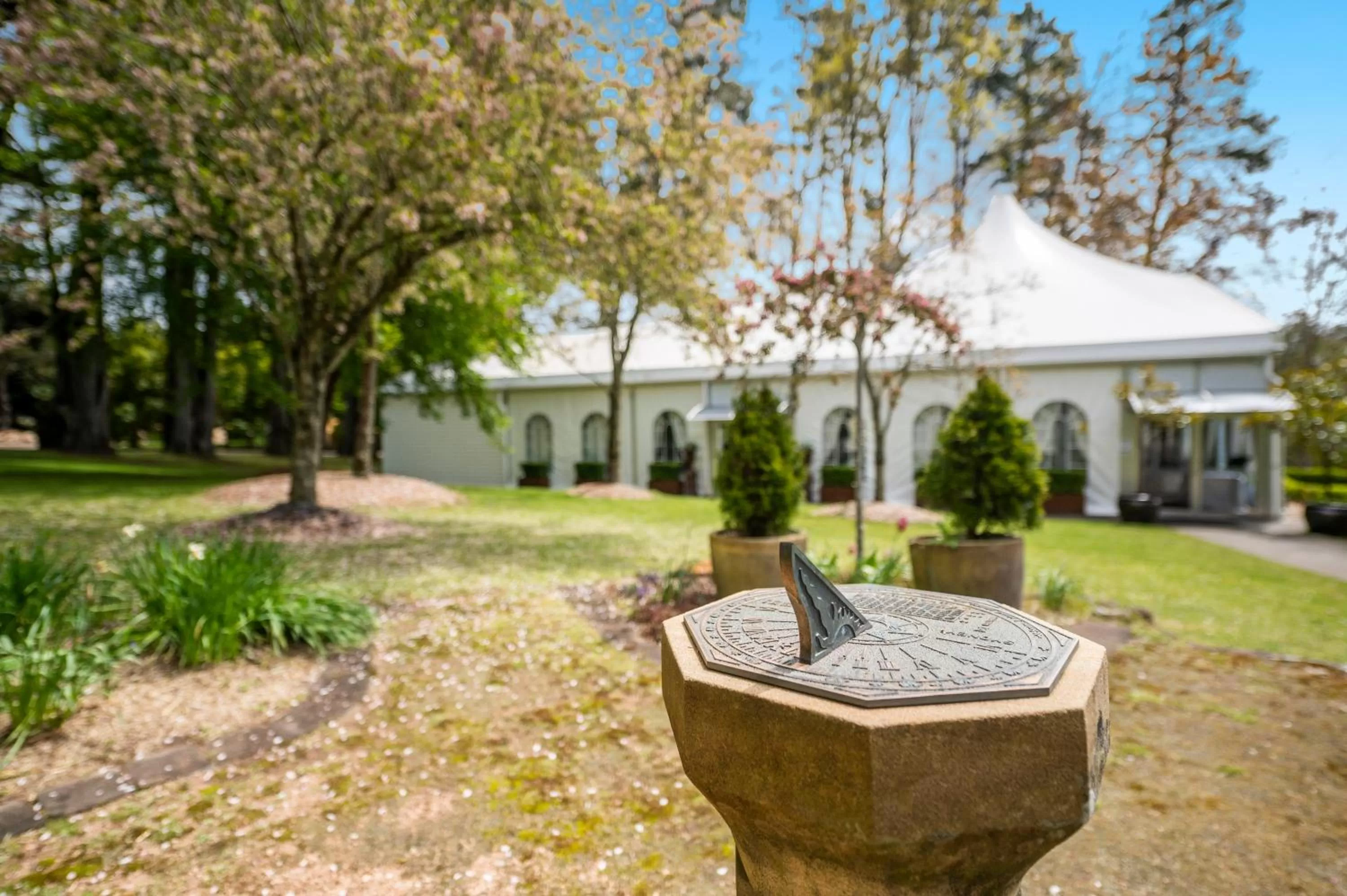 Property building in Parklands Country Gardens & Lodges Blue Mountains