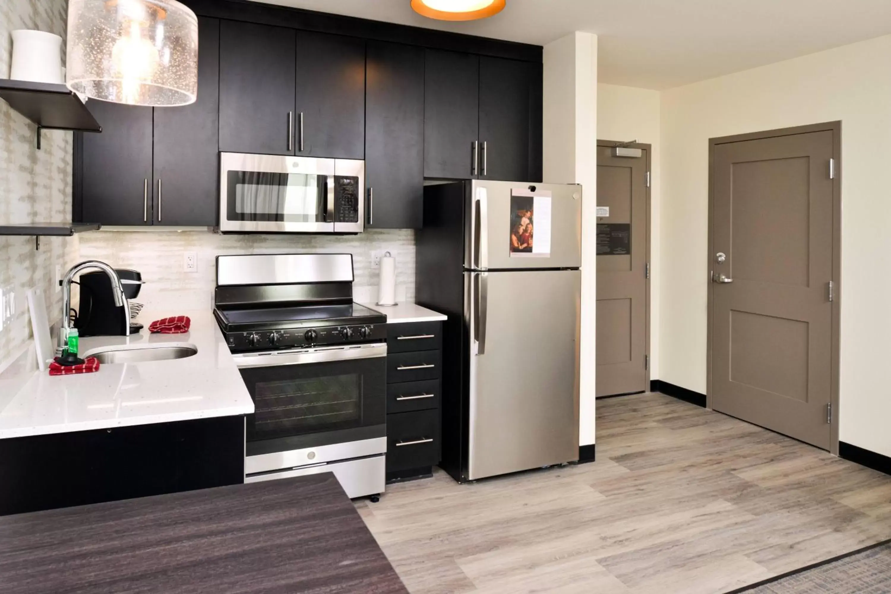 Kitchen or kitchenette, Kitchen/Kitchenette in Residence Inn by Marriott Bakersfield West