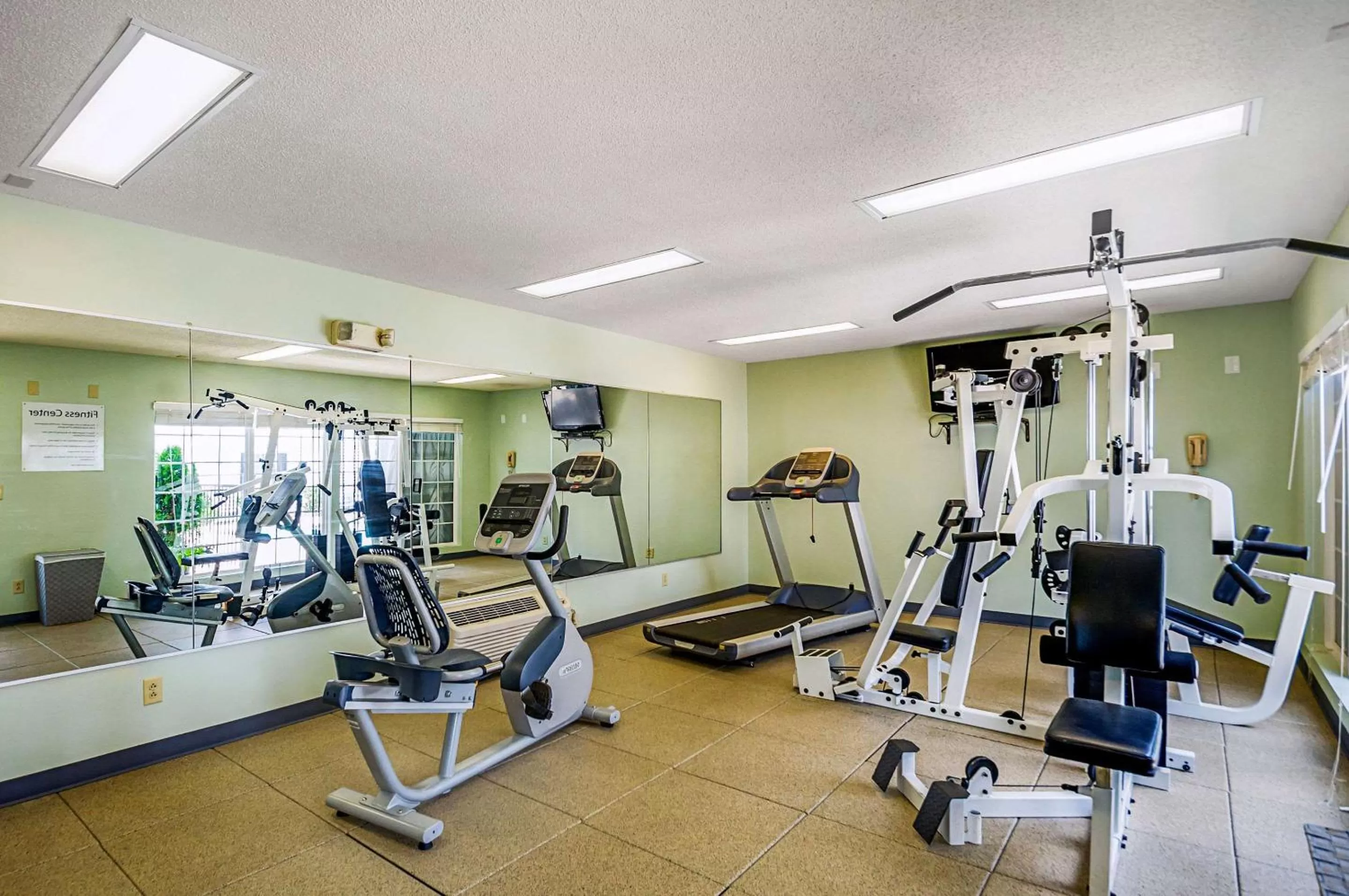 Fitness centre/facilities in Quality Inn Harrisonburg I-81