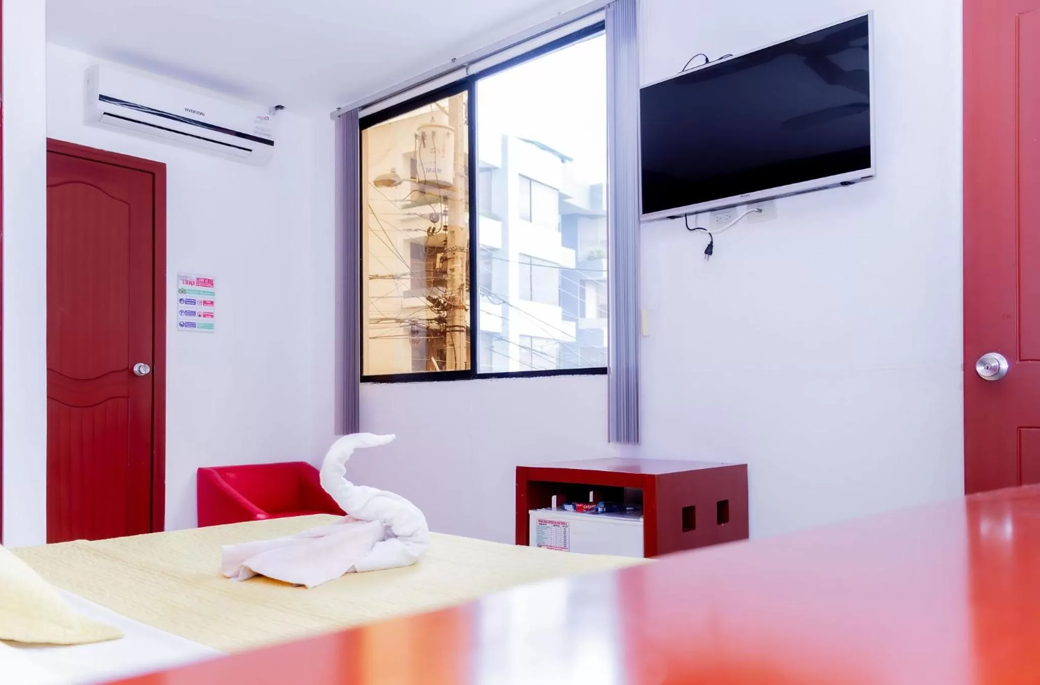 TV and multimedia in Hostal Antares