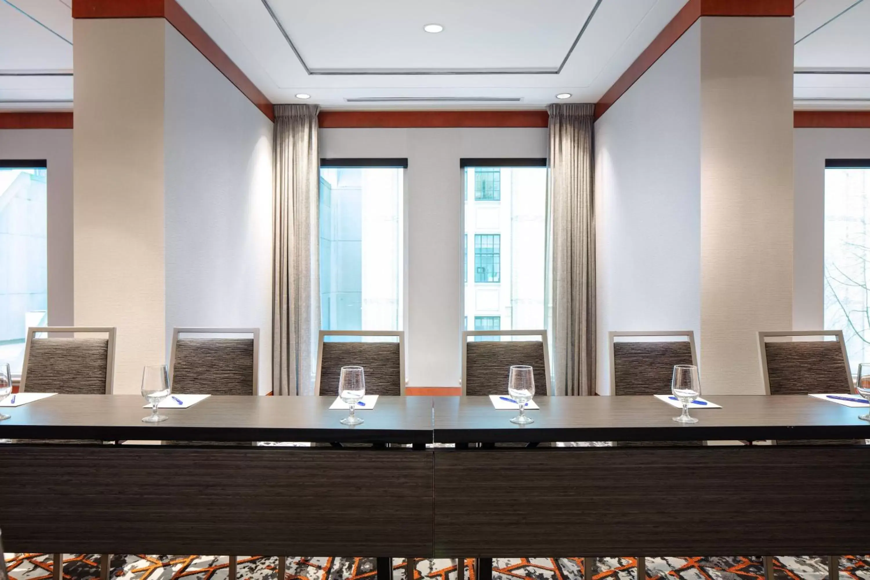 Meeting/conference room in Delta Hotels by Marriott Vancouver Downtown Suites