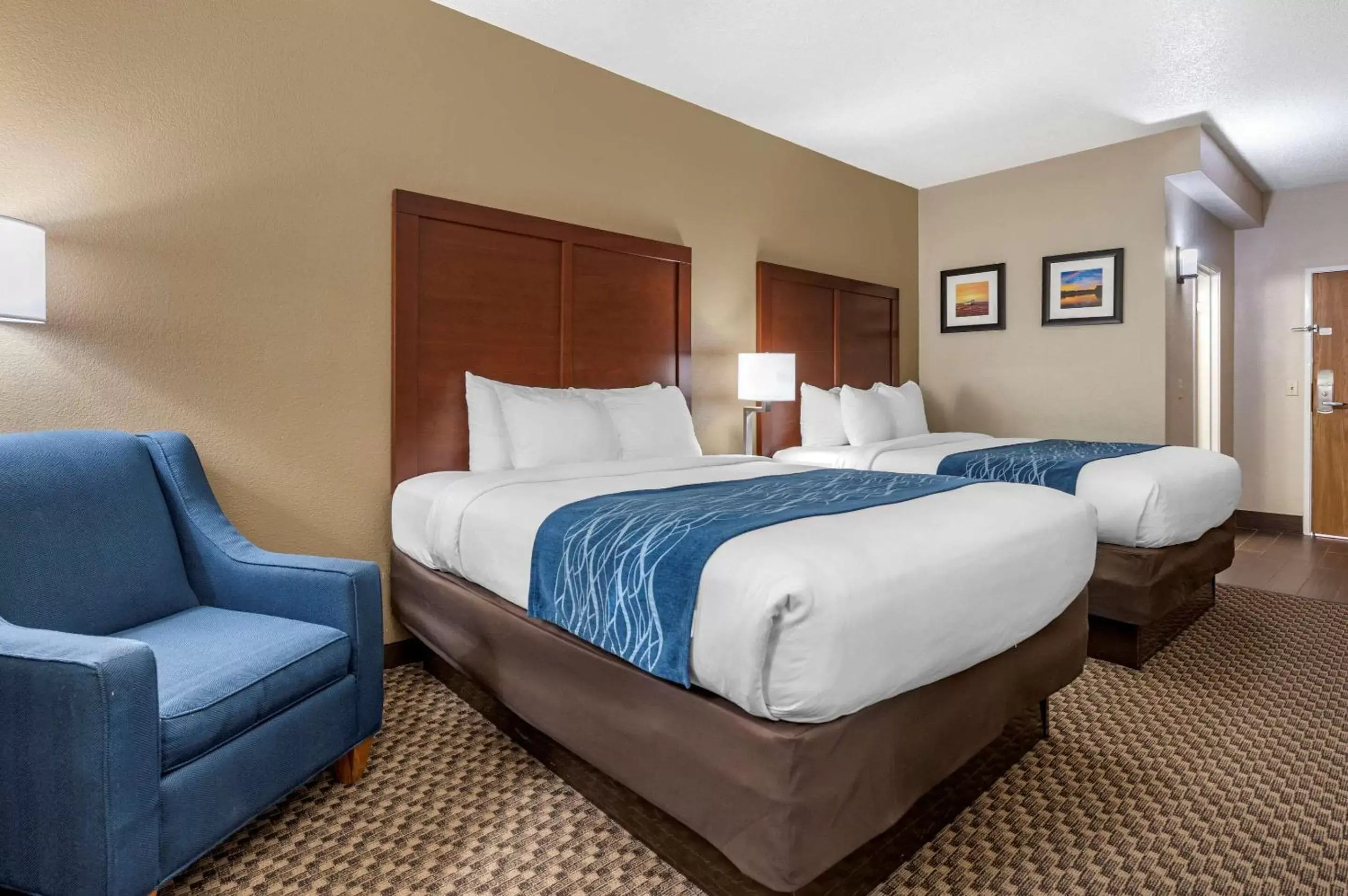 Queen Room with Two Queen Beds - Non-Smoking in Comfort Inn Near Kokomo Speedway Queen Room with Two Queen Beds - Non-Smoking in Comfort Inn Near Kokomo Speedway