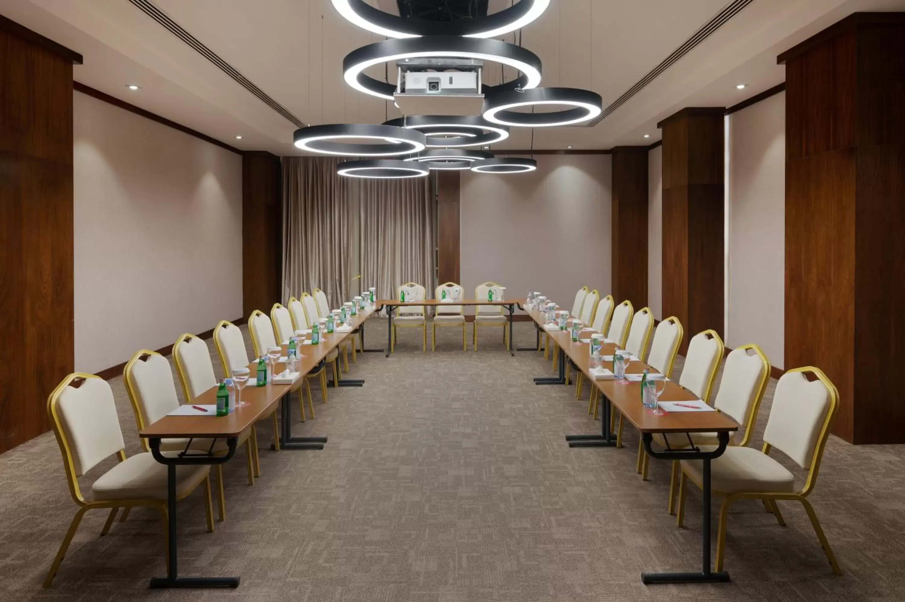 Banquet/Function facilities in Ramada by Wyndham Erbil Gulan Street