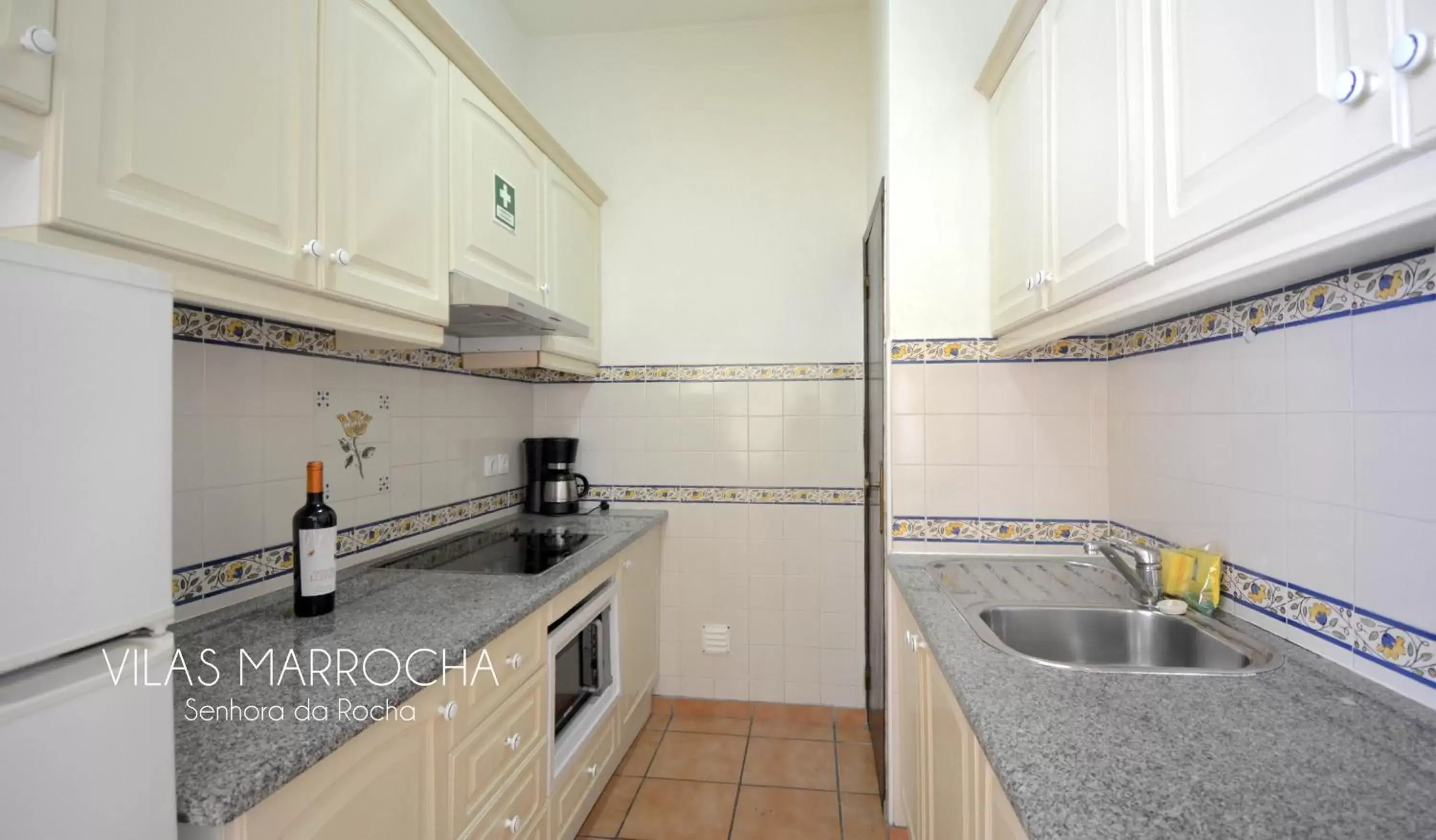 Kitchen or kitchenette, Kitchen/Kitchenette in Vilas Marrocha