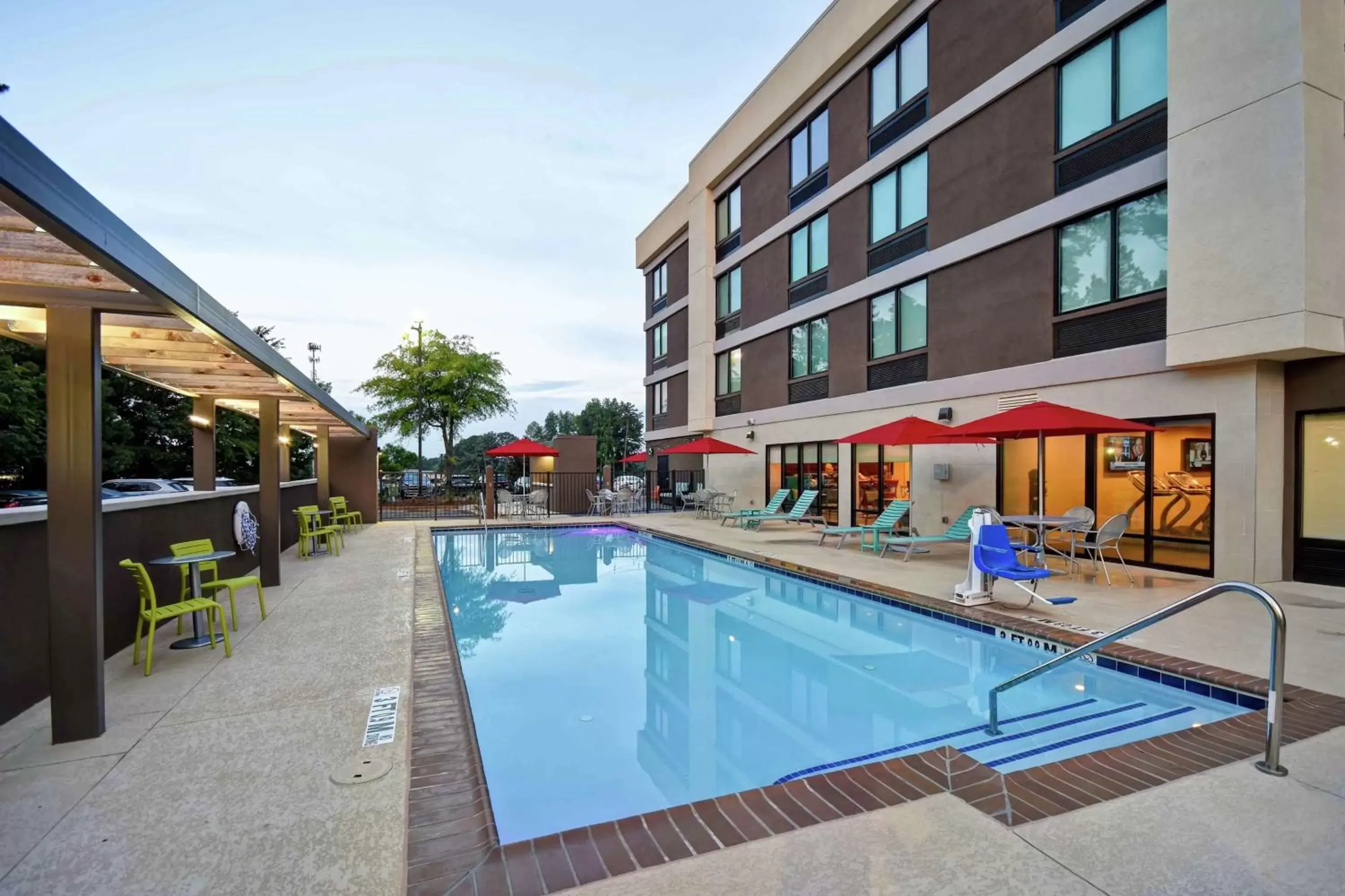 Pool view, Swimming Pool in Home2 Suites by Hilton Atlanta Norcross