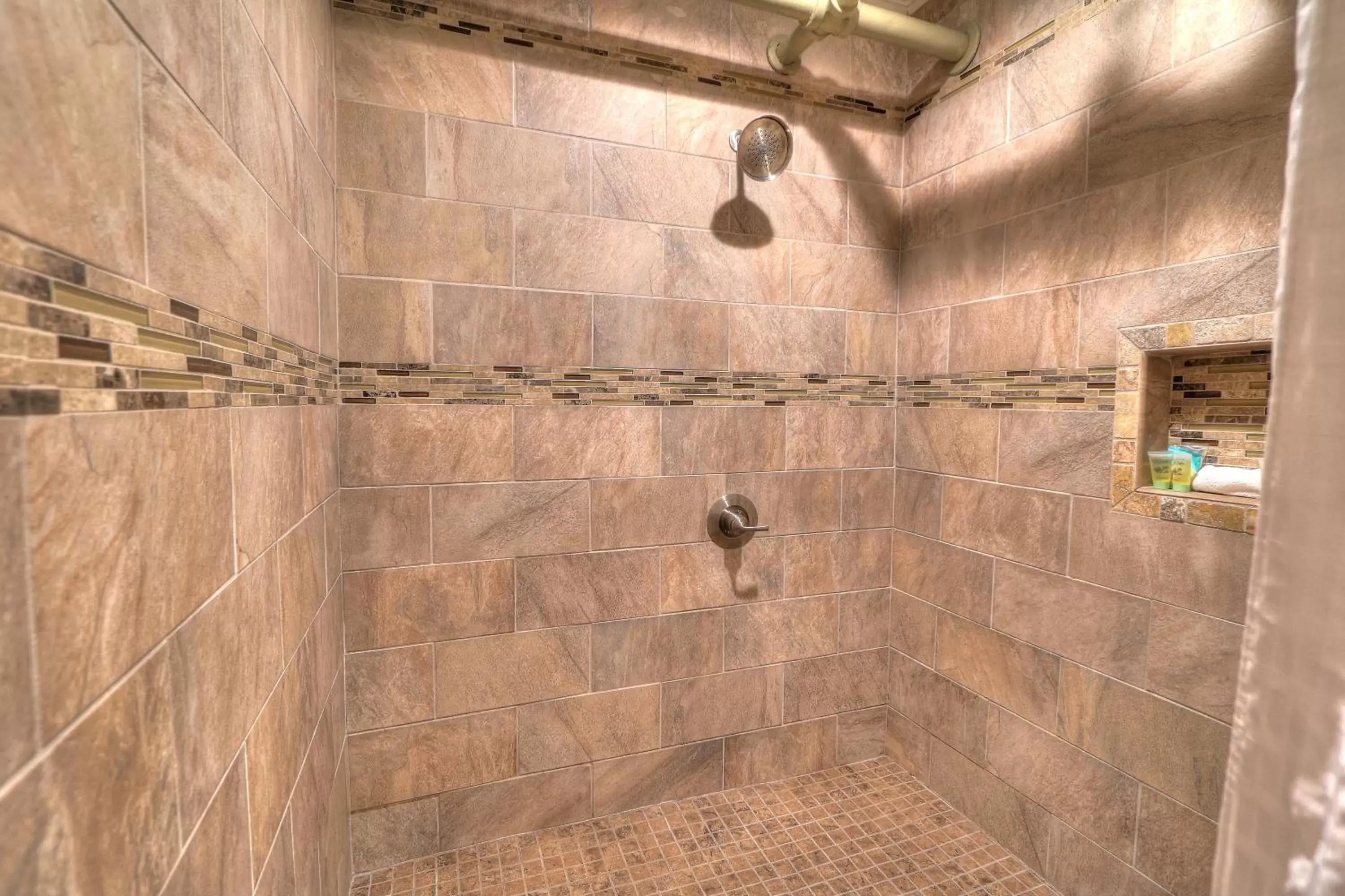 Shower, Bathroom in Gatlinburg Inn