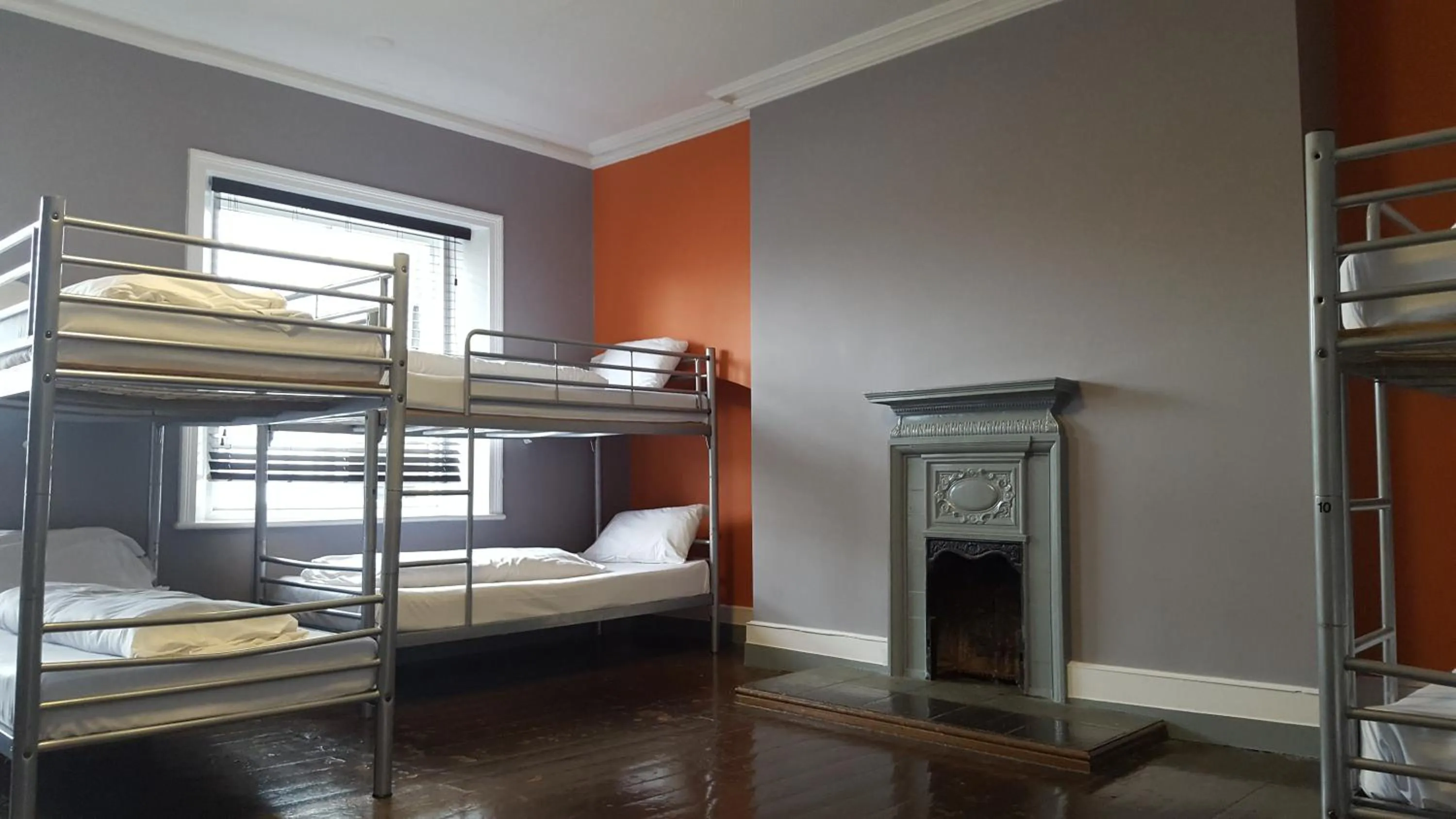 Bedroom, Bed in Albatross Hostel