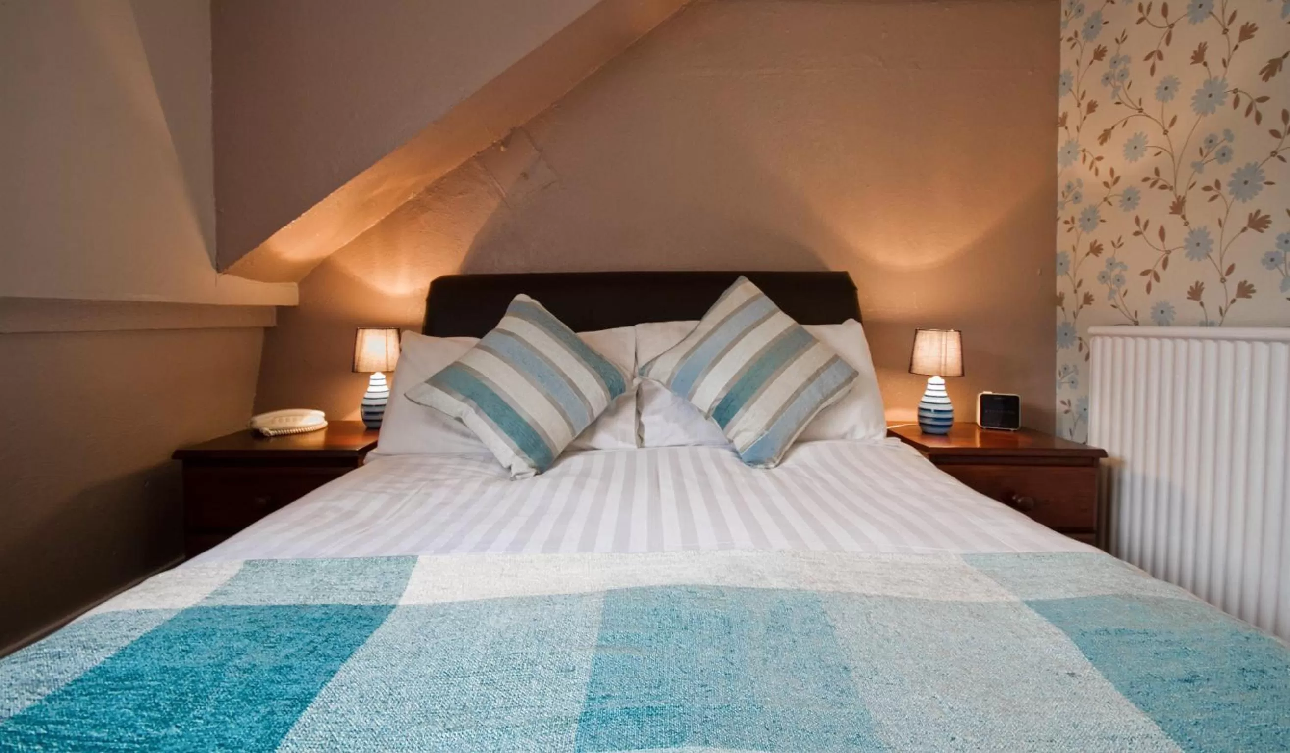 Bedroom, Bed in Gwesty Minffordd Hotel