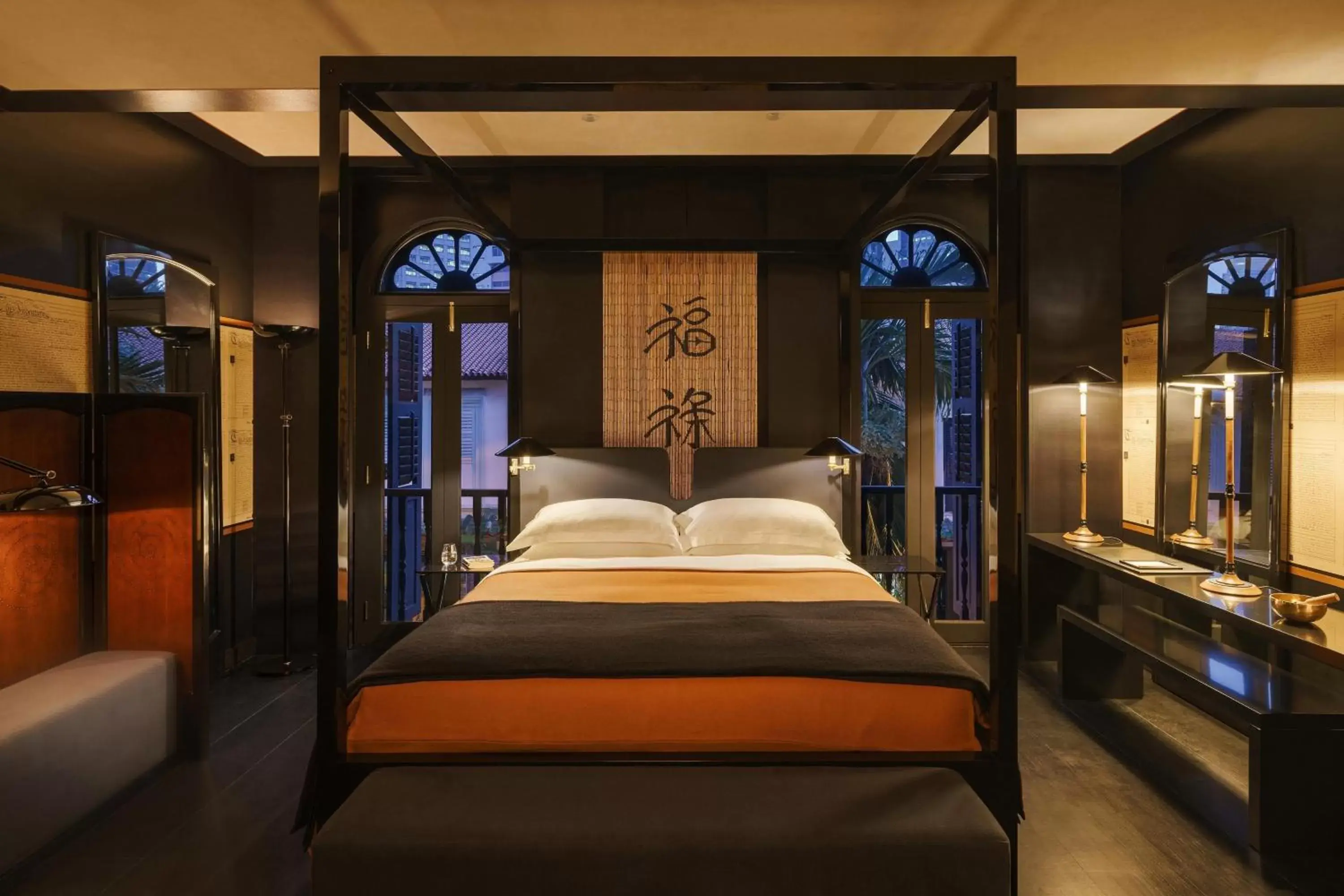 Photo of the whole room, Bed in Duxton Reserve Singapore, Autograph Collection