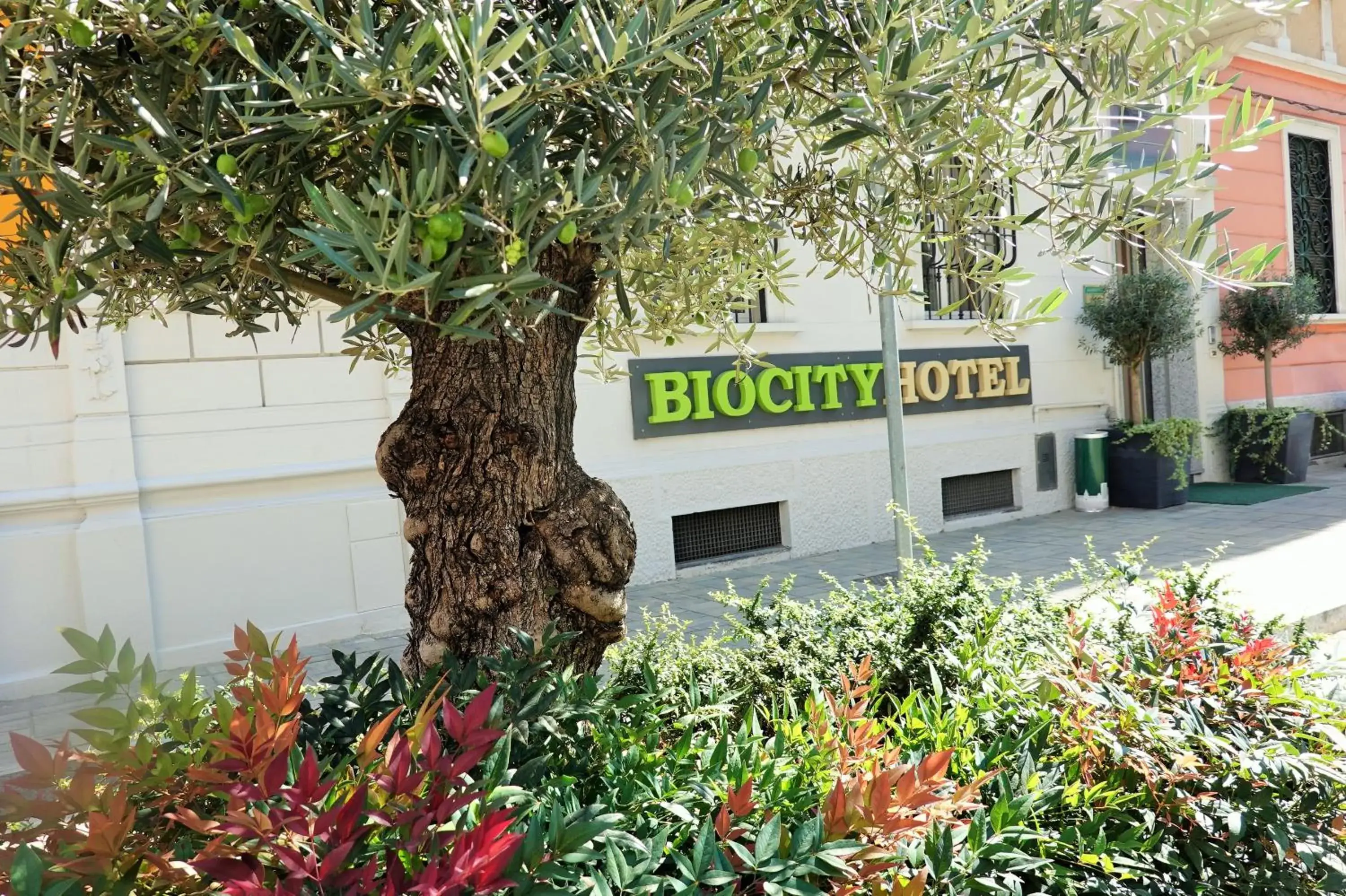 Facade/entrance, Property Building in Biocity