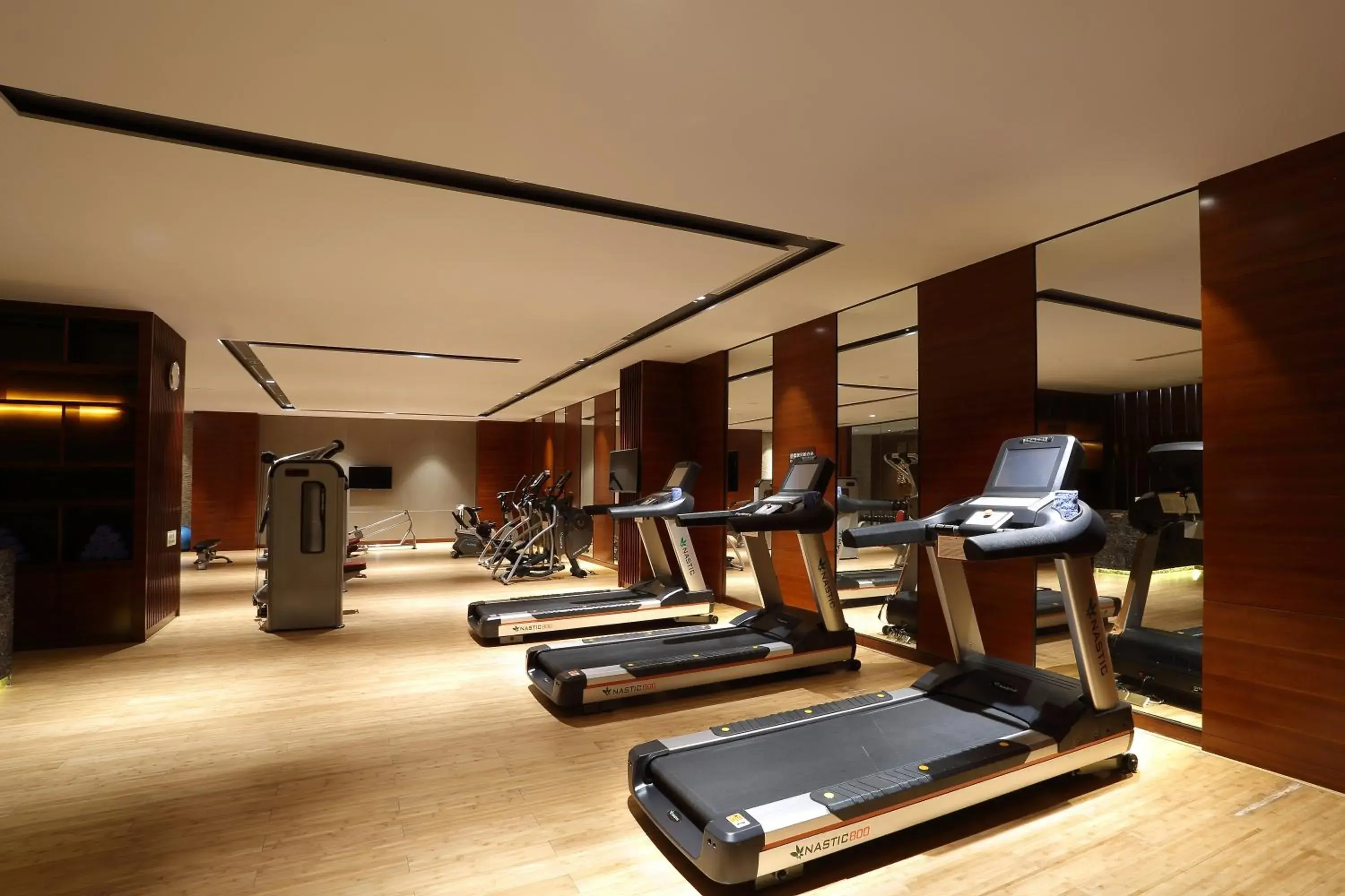 Fitness centre/facilities, Fitness Center/Facilities in HUALUXE Yangjiang City Center, an IHG Hotel