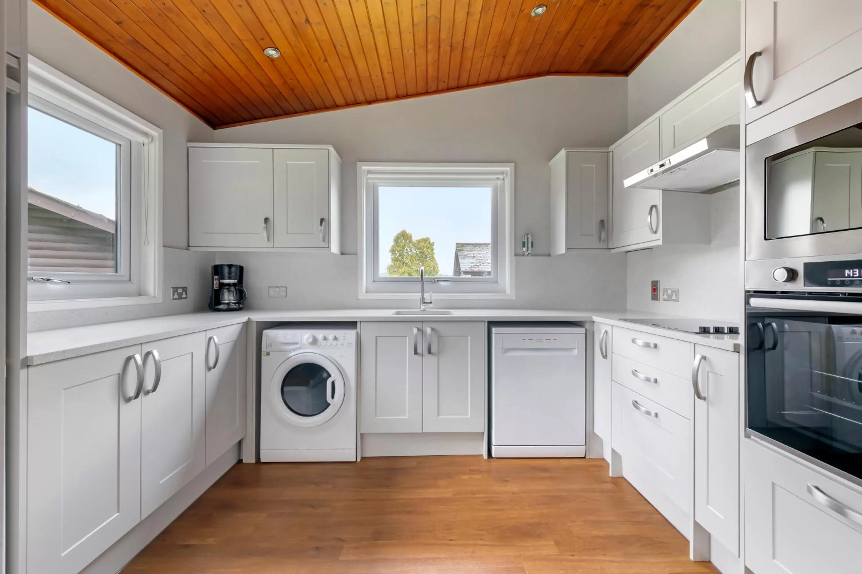 Kitchen or kitchenette in Pine Lake Resort