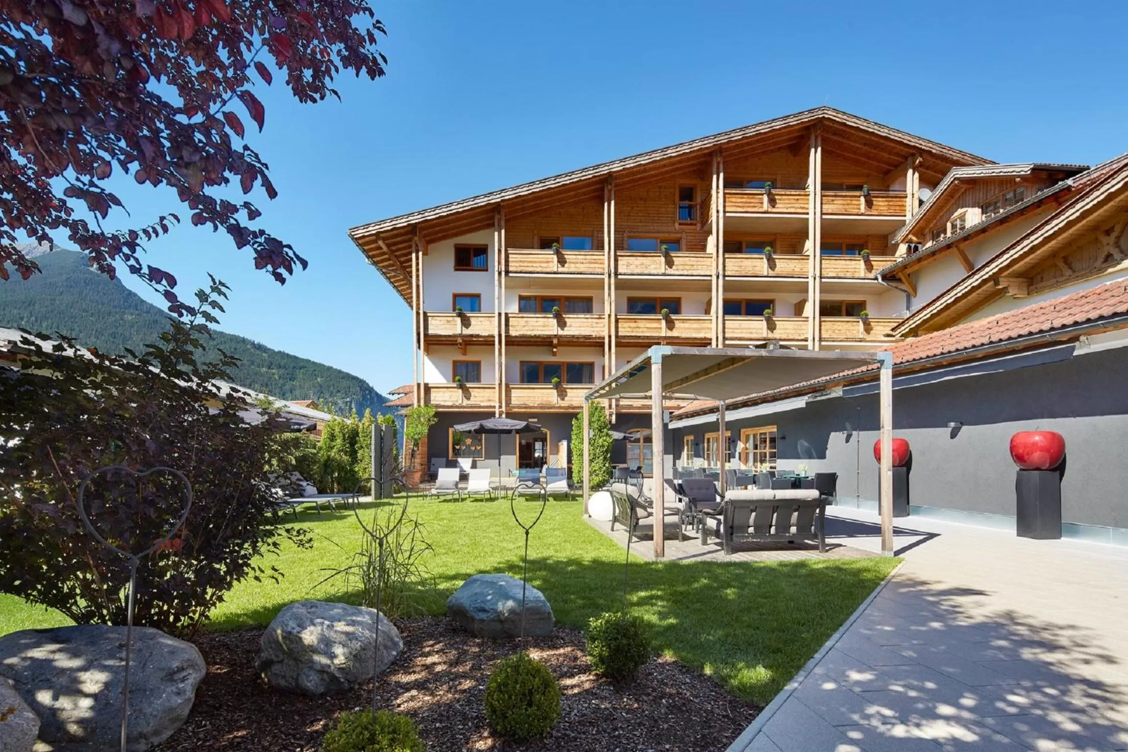 Property building in der grüne Baum Mountain Boutique Hotel