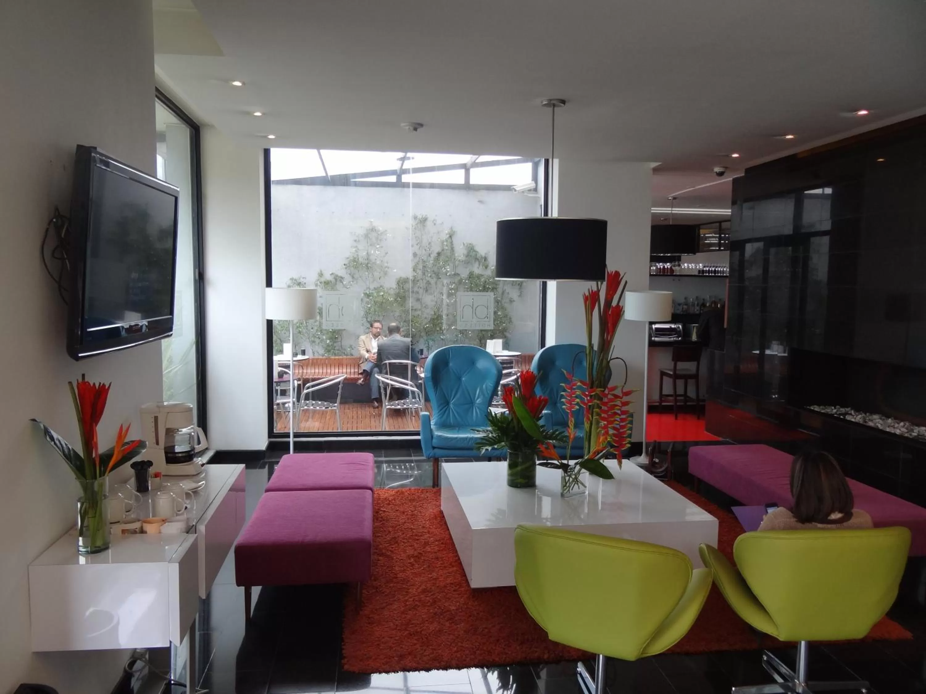 Lobby or reception in Hotel bh Parque 93