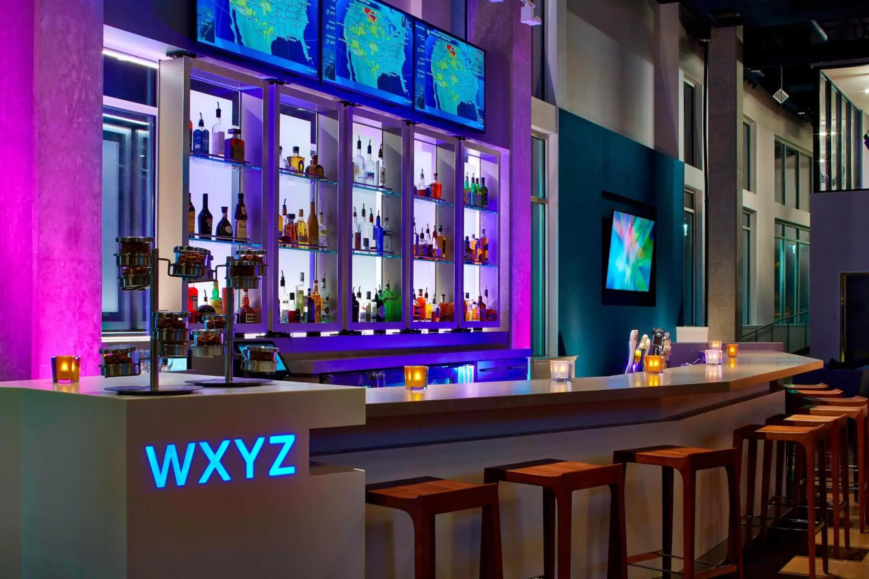 Restaurant/places to eat, Lounge/Bar in Aloft Seattle Redmond