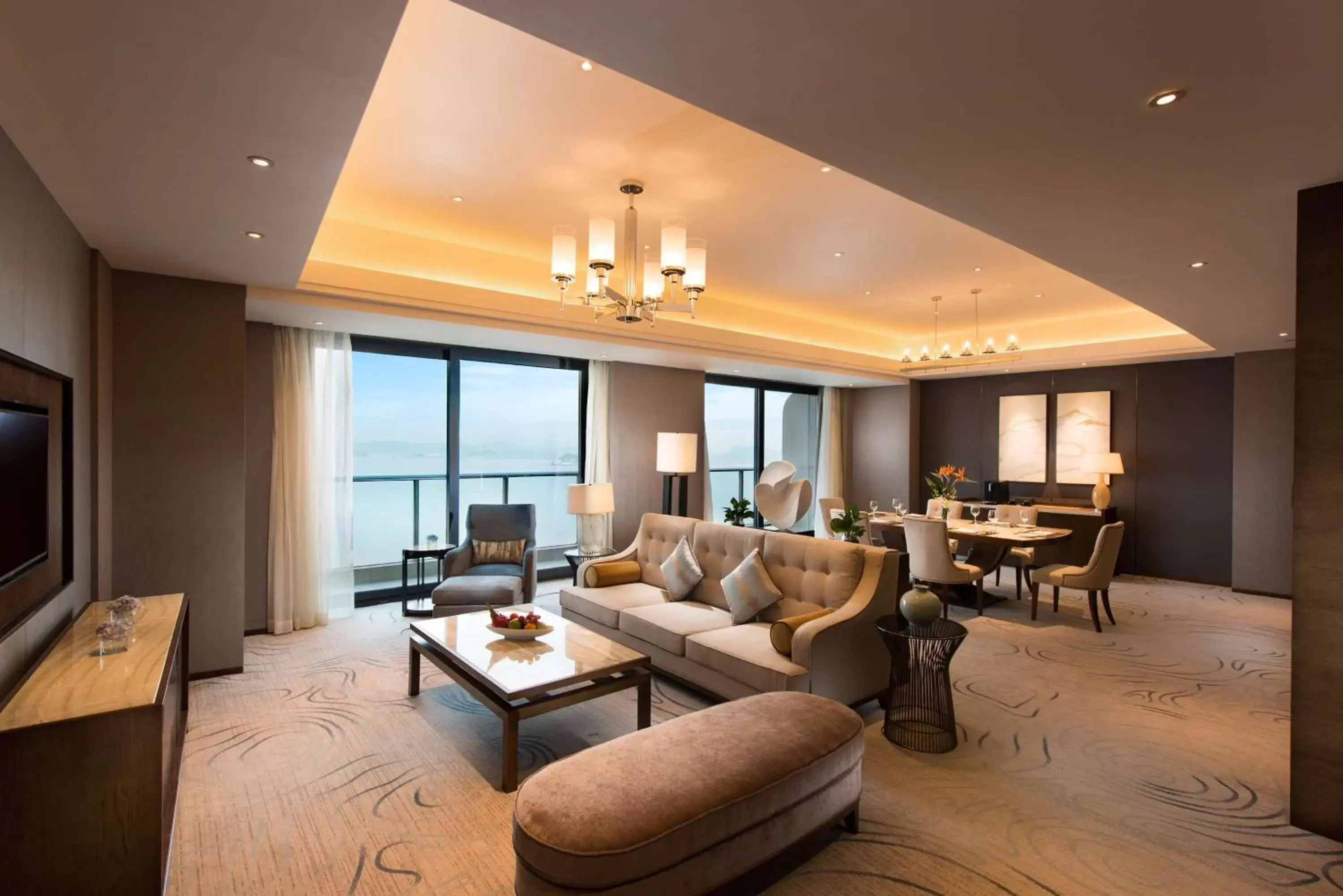 Bedroom, Seating Area in Hilton Zhoushan