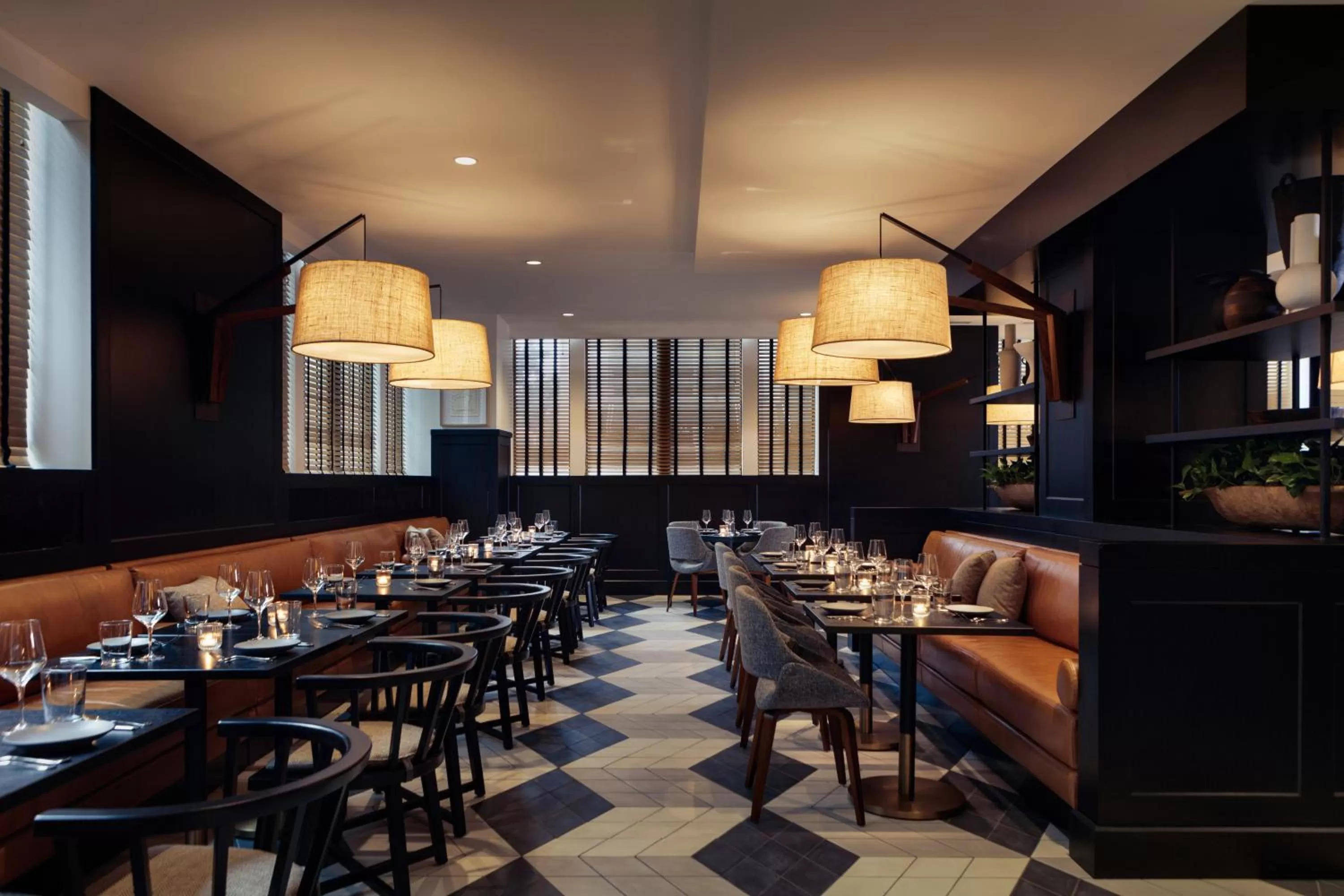 Restaurant/places to eat in Kimpton - Harper Hotel by IHG