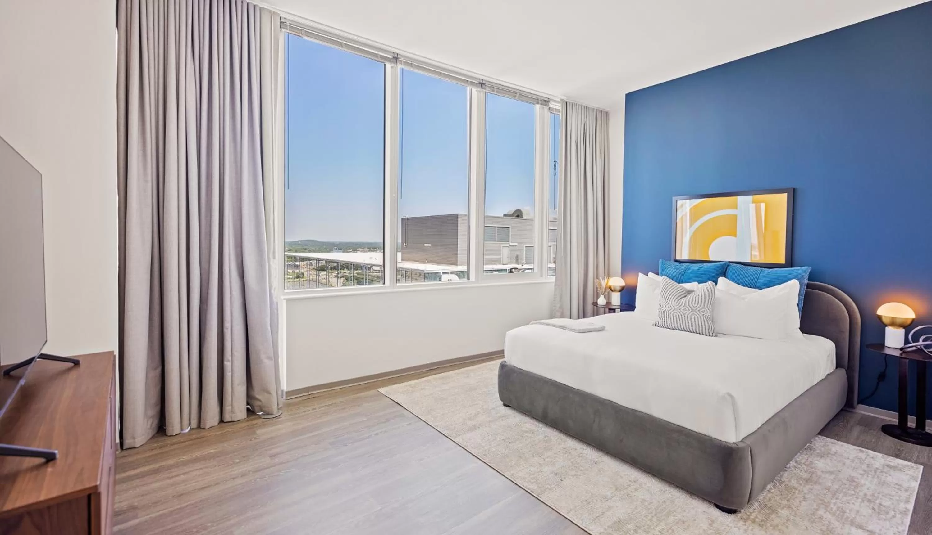 Bedroom, Bed in Placemakr Premier SoBro