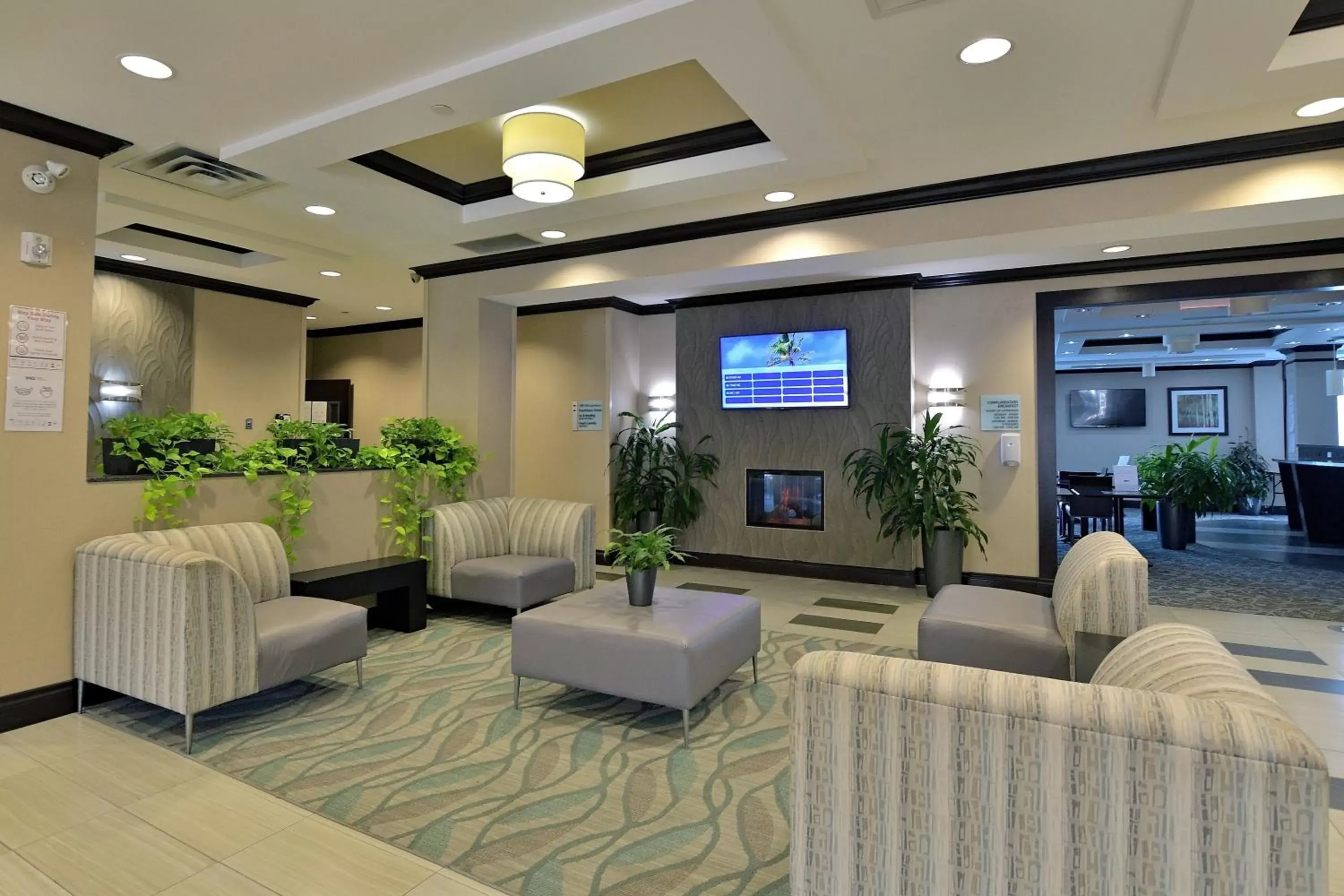 Property building, Lobby/Reception in Holiday Inn Express & Suites Ottawa East-Orleans, an IHG Hotel