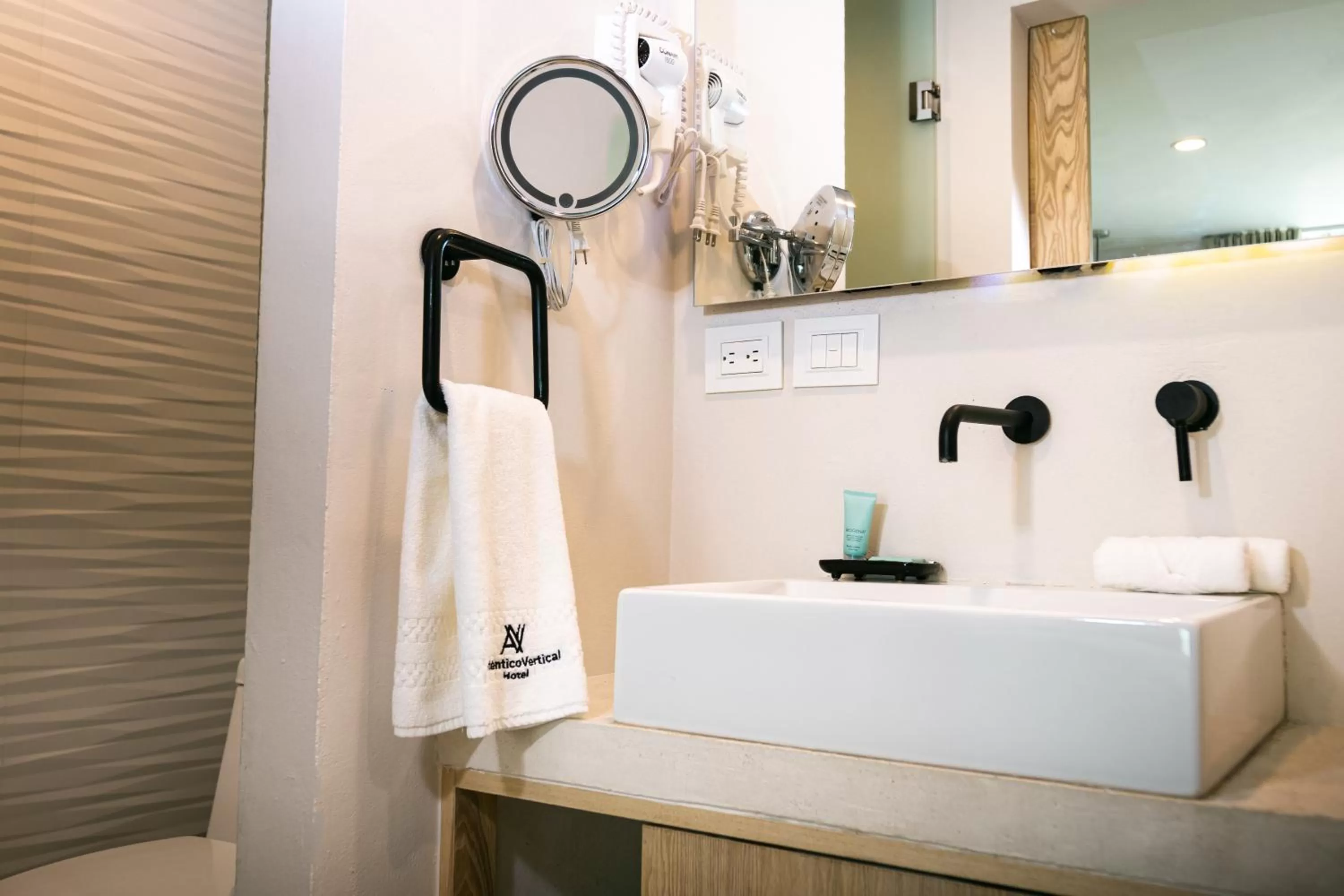 room service in Auténtico Vertical Playa del Carmen