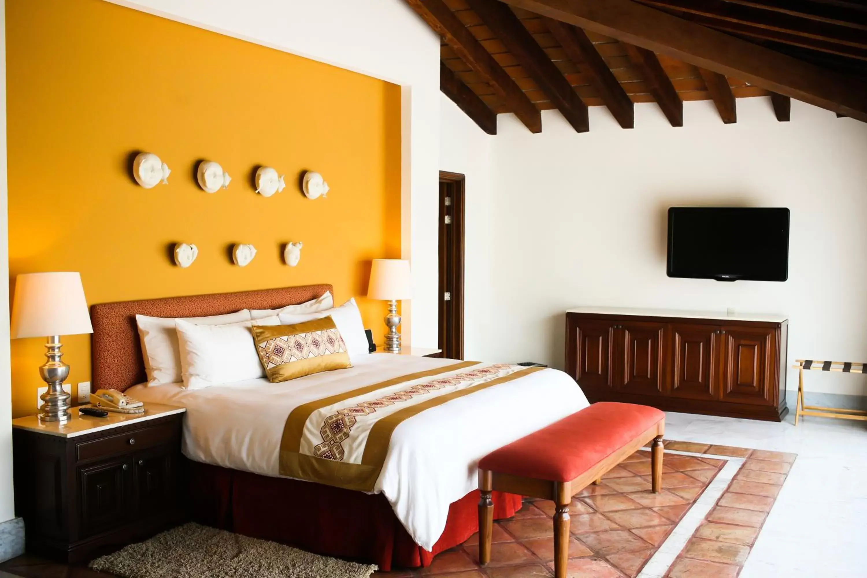 Bed in Casa Velas – Adults only