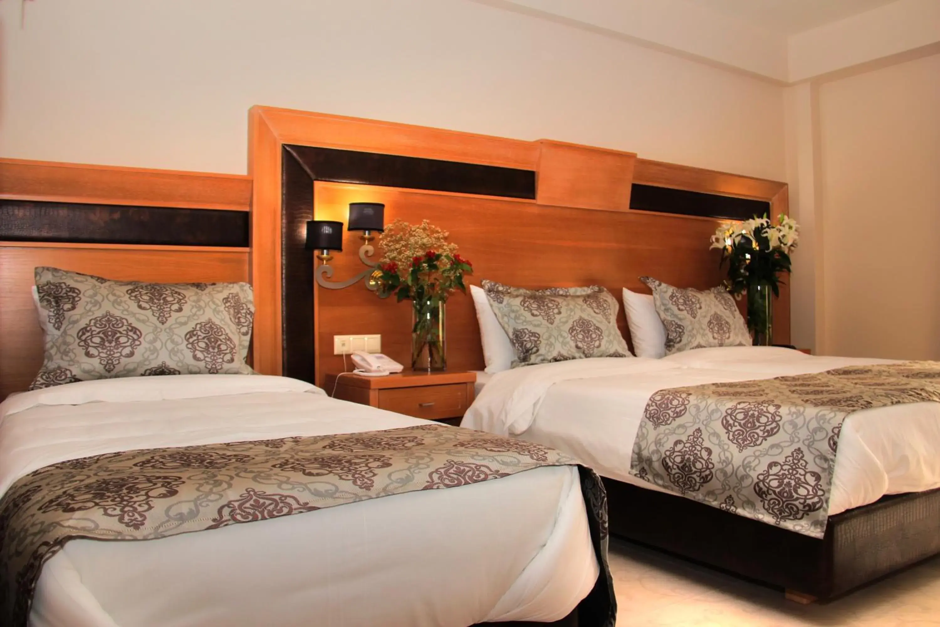 Bedroom, Bed in Grand Meteora Hotel