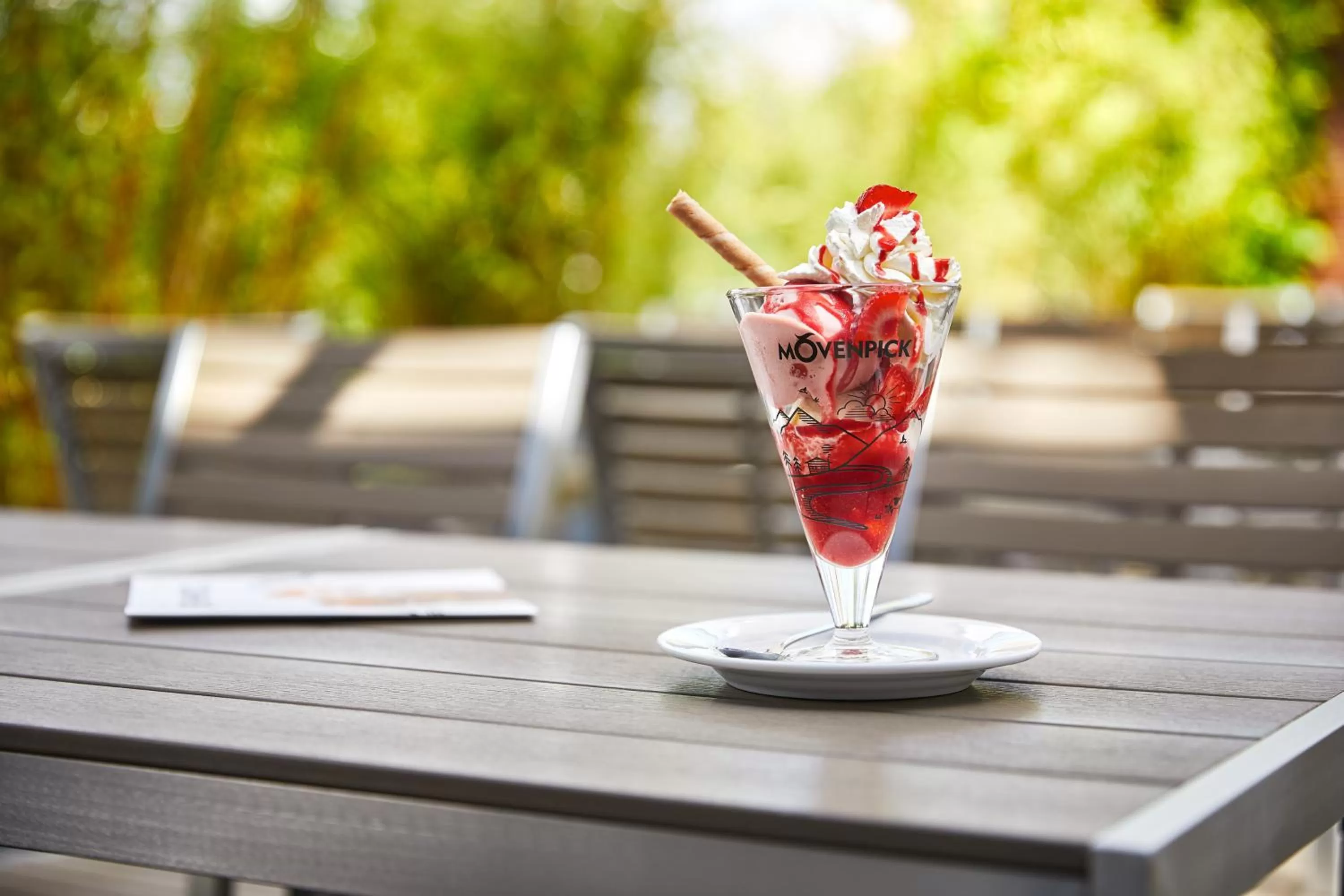 Restaurant/places to eat in Hotel Simon's Plaza