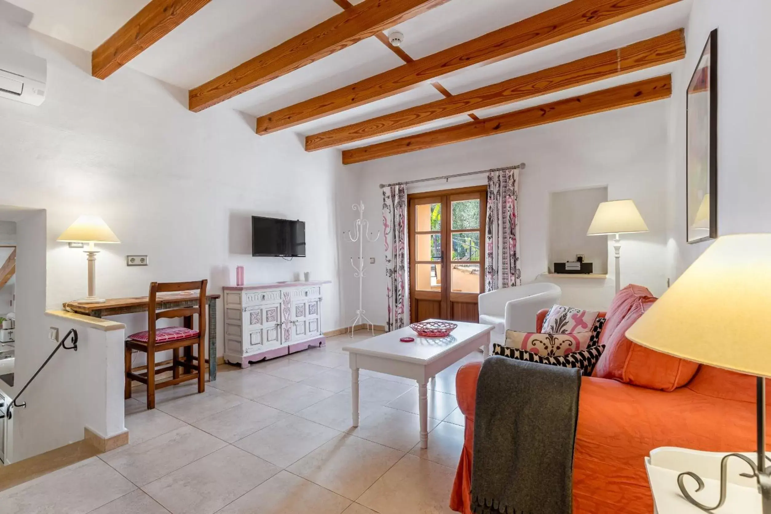 Living room, Seating Area in Finca Son Jorbo - Adults only