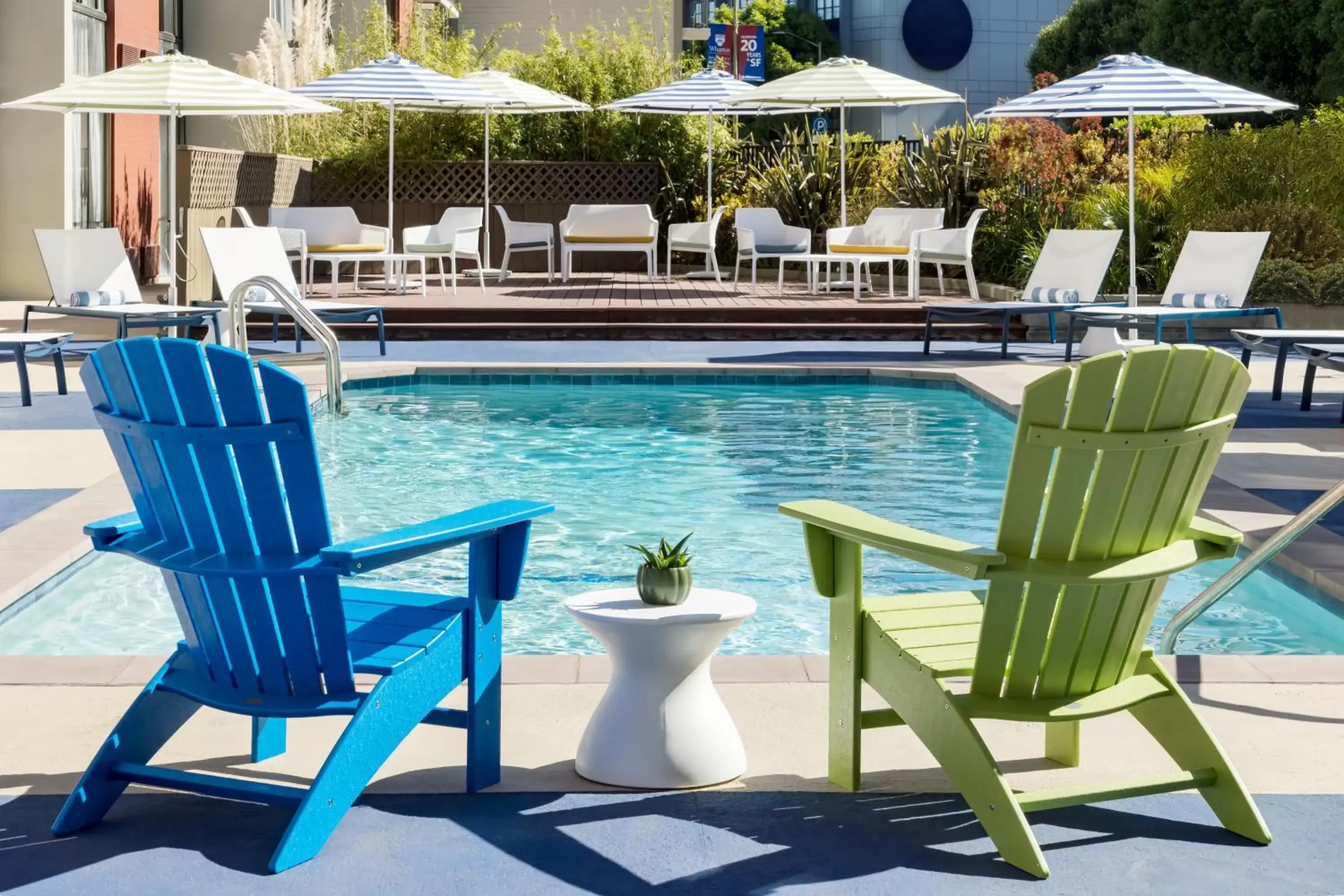 Swimming Pool in Hotel Caza Fisherman's Wharf