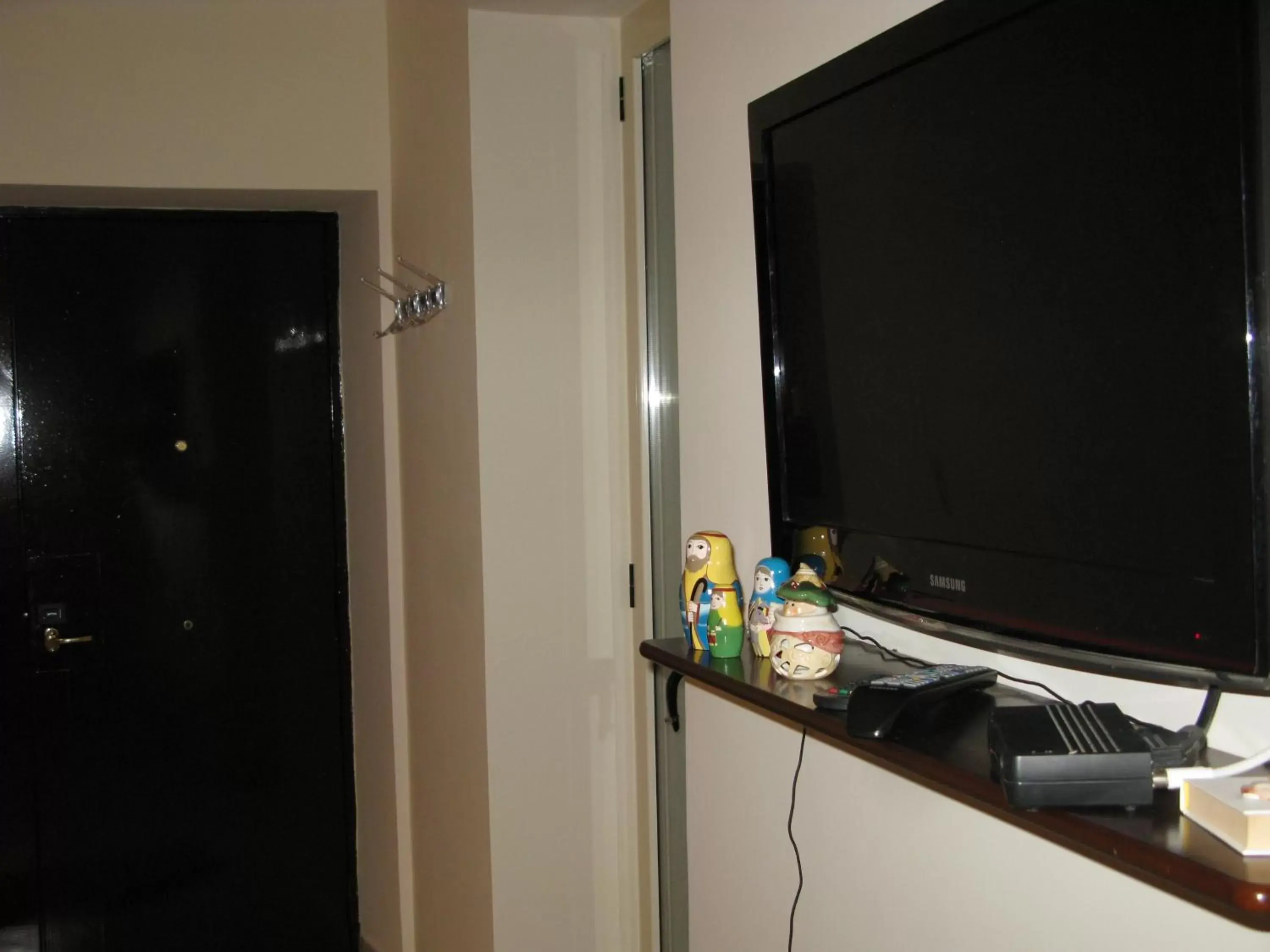 TV and multimedia, TV/Entertainment Center in B&B Eracle