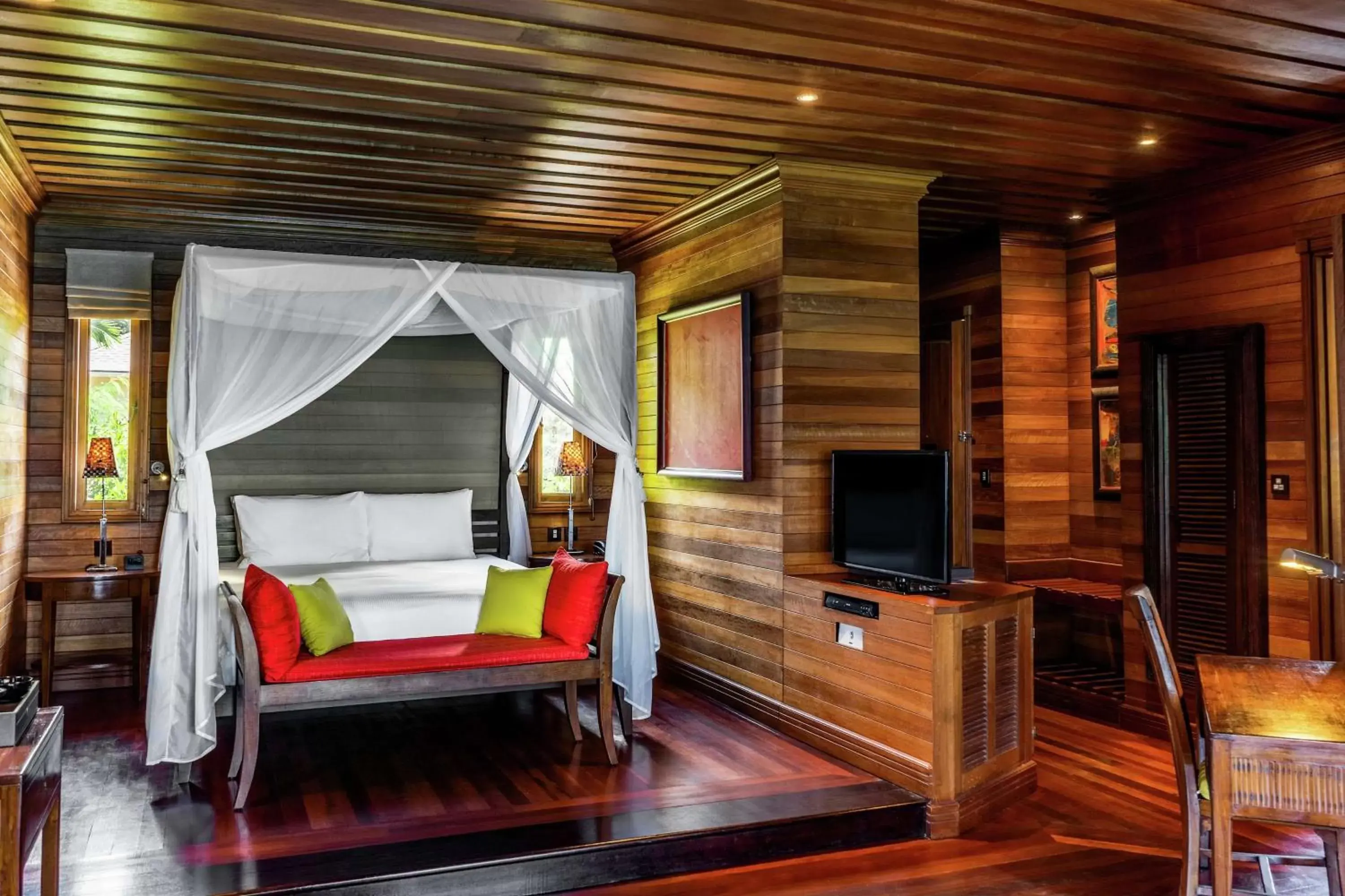 Bedroom, Seating Area in Hilton Seychelles Northolme Resort & Spa