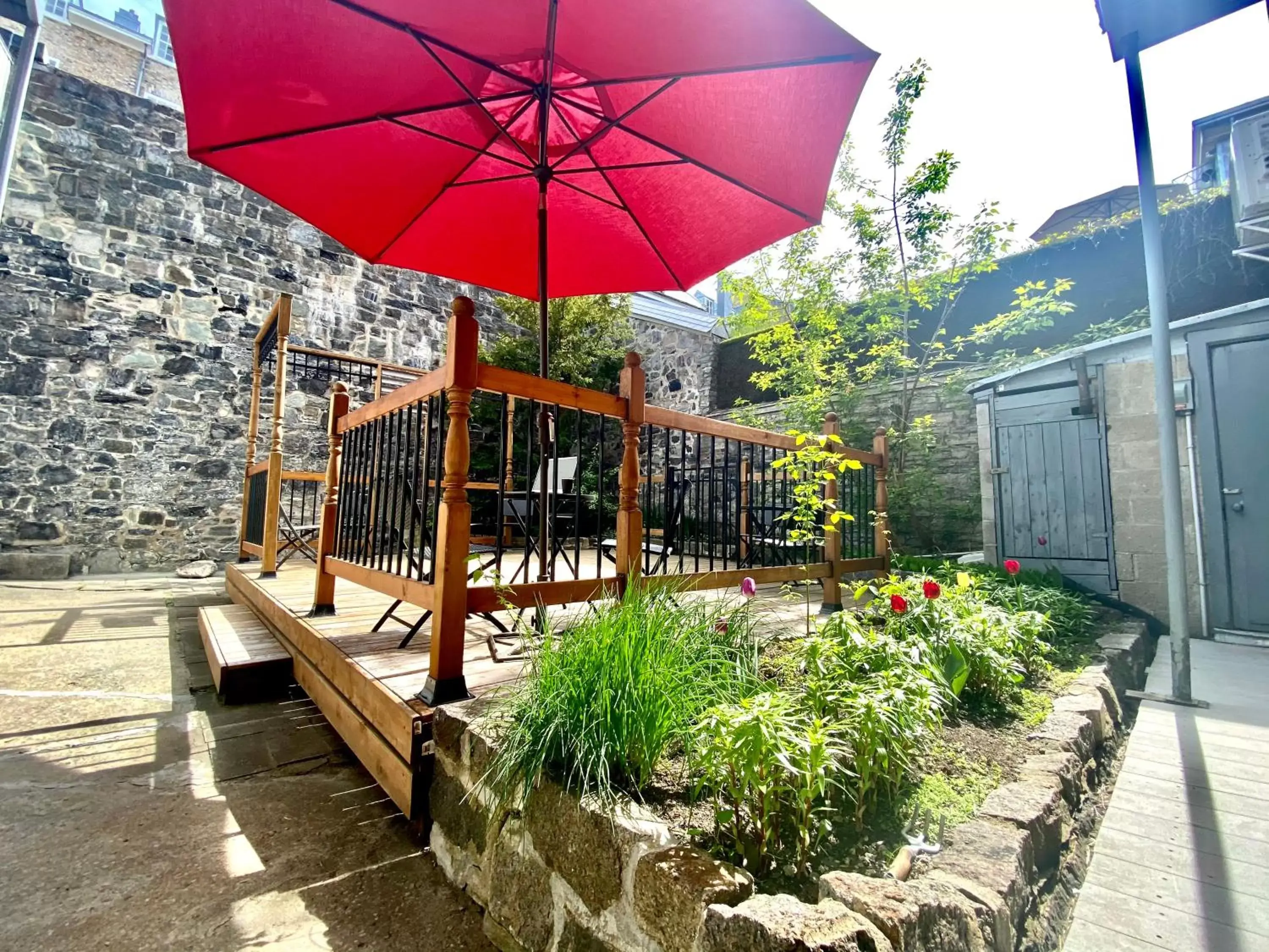 Garden in Le Chateau de Pierre