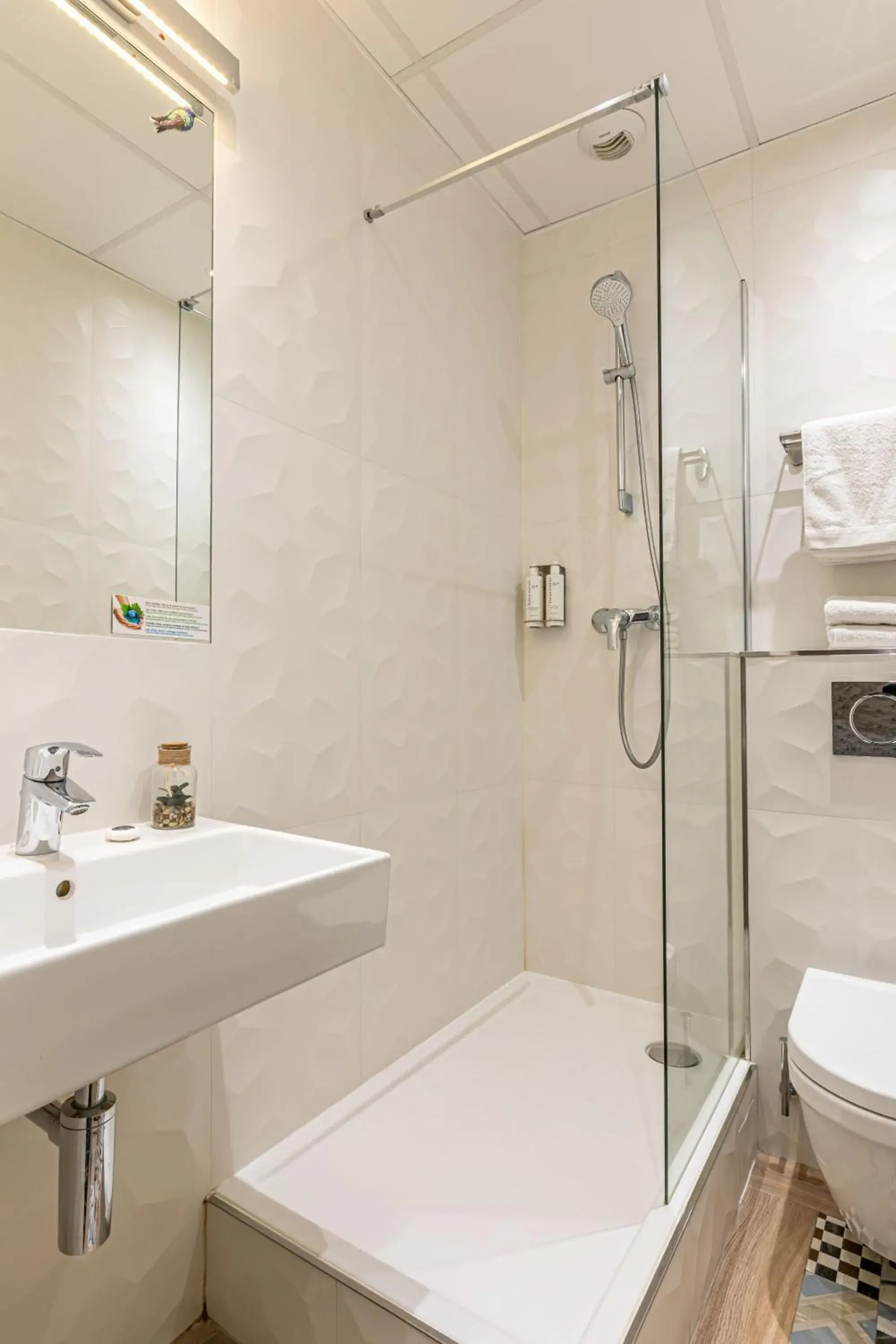 Shower, Bathroom in Romance Malesherbes by Patrick Hayat
