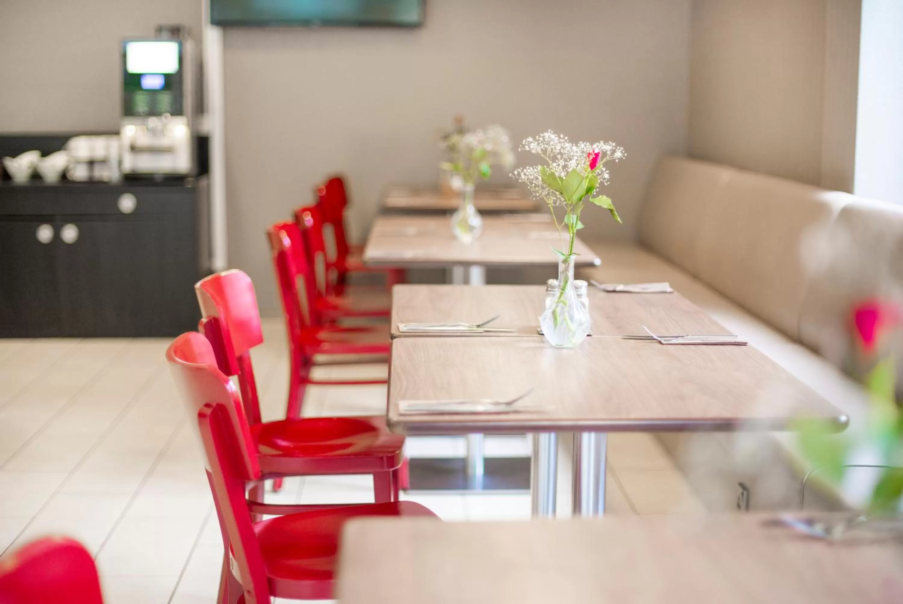 Restaurant/places to eat in Campanile Swindon