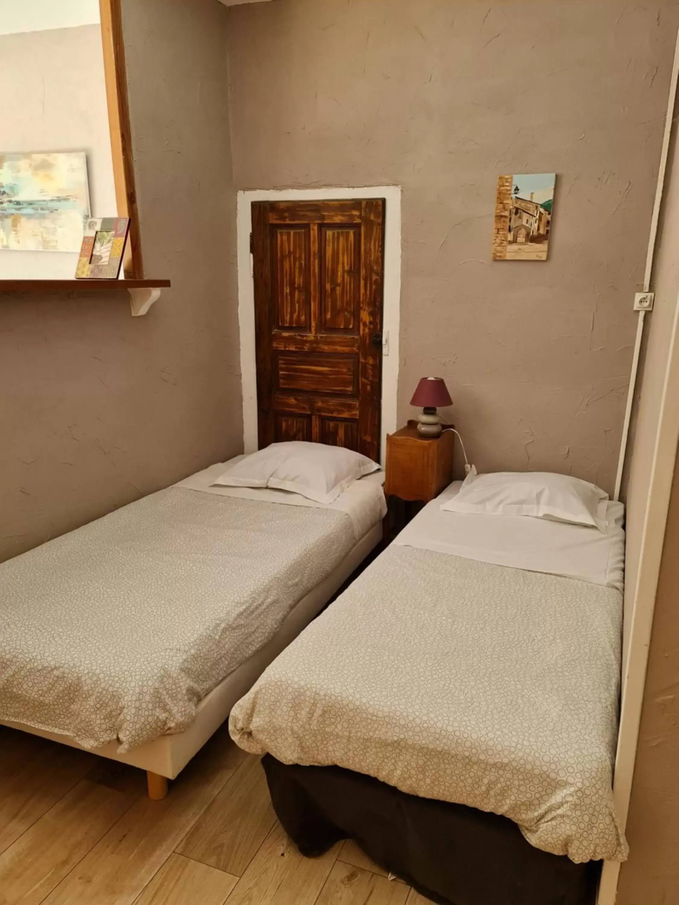 Bedroom, Bed in Le Moulin D'onclaire Camping et chambres d'hôtes