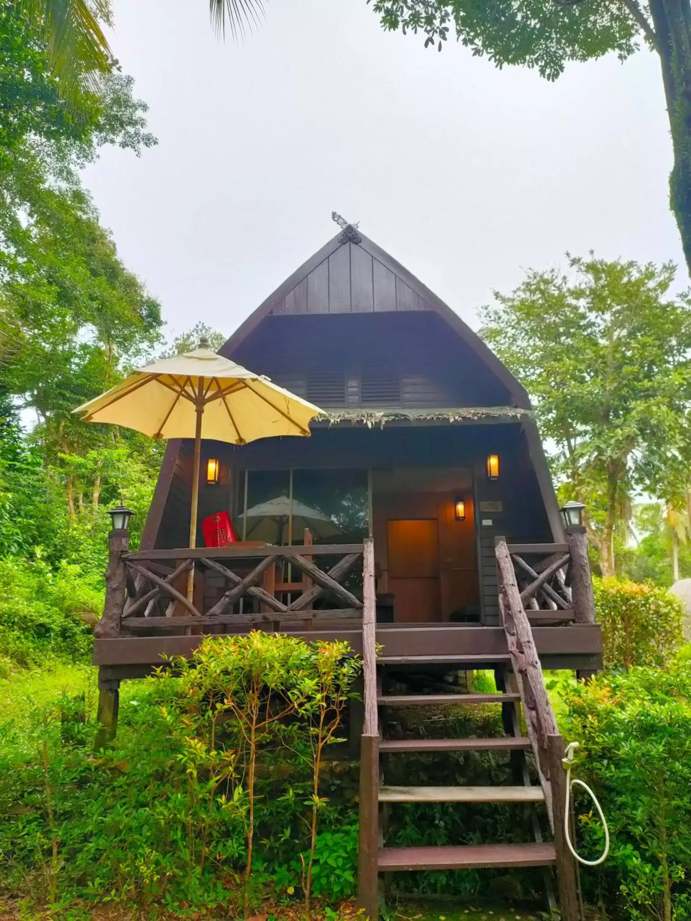 Property building in Koh Kood Beach Resort Property building in Koh Kood Beach Resort