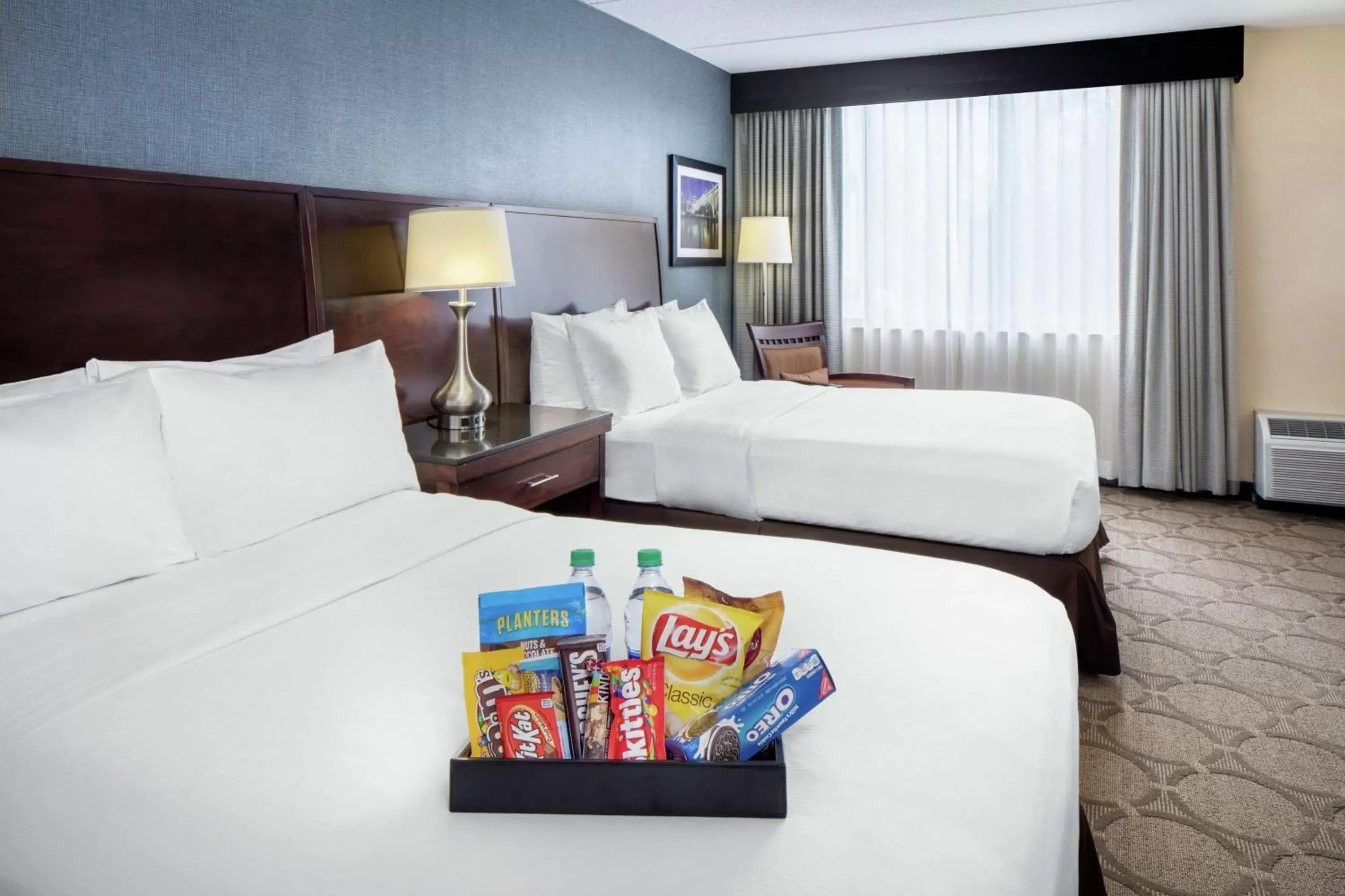 Bed in DoubleTree by Hilton Hotel Cleveland - Independence