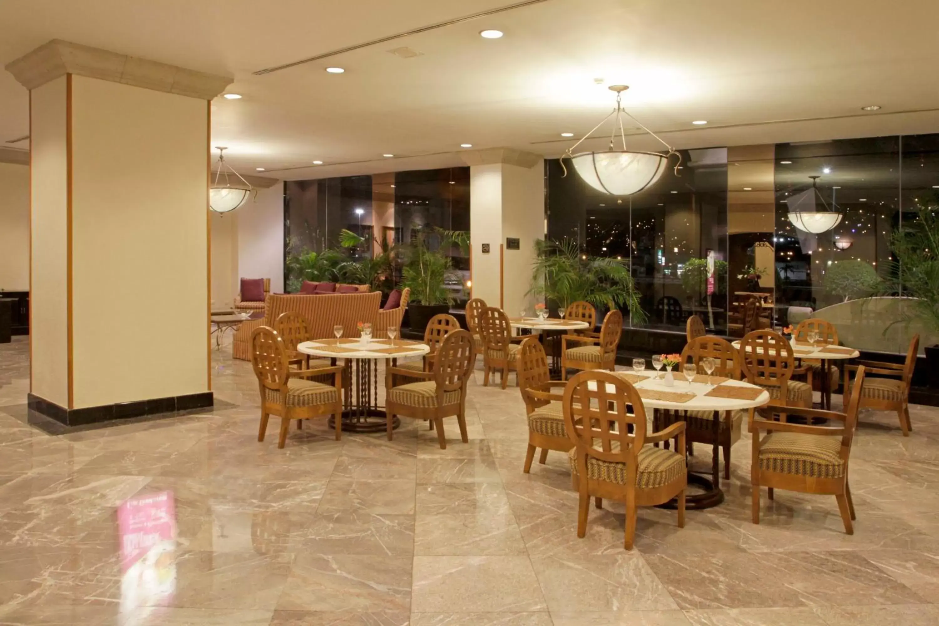 Property building, Restaurant/Places to Eat in Crowne Plaza Hotel Monterrey, an IHG Hotel