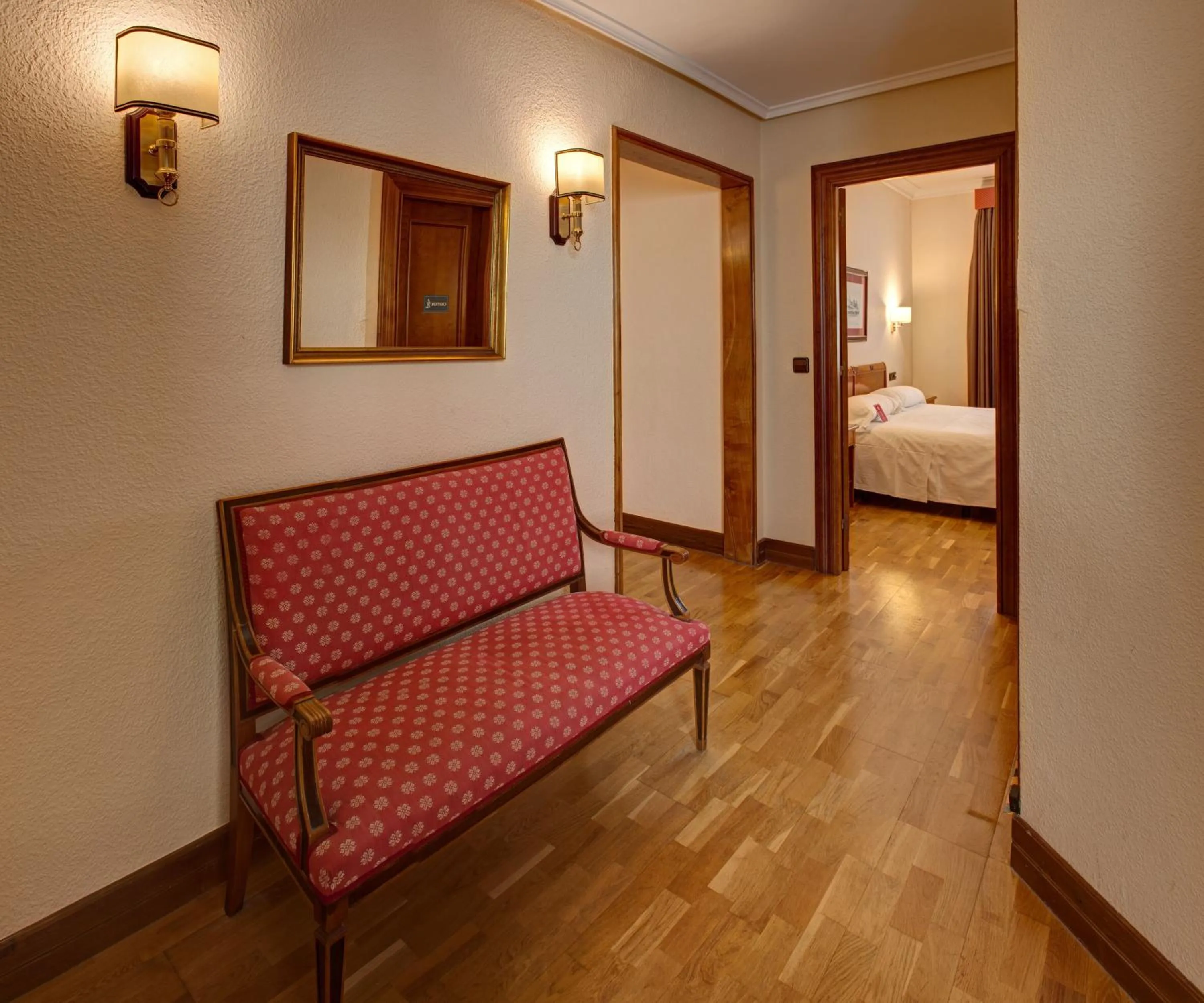 Decorative detail, Bed in Hotel Hernán Cortés