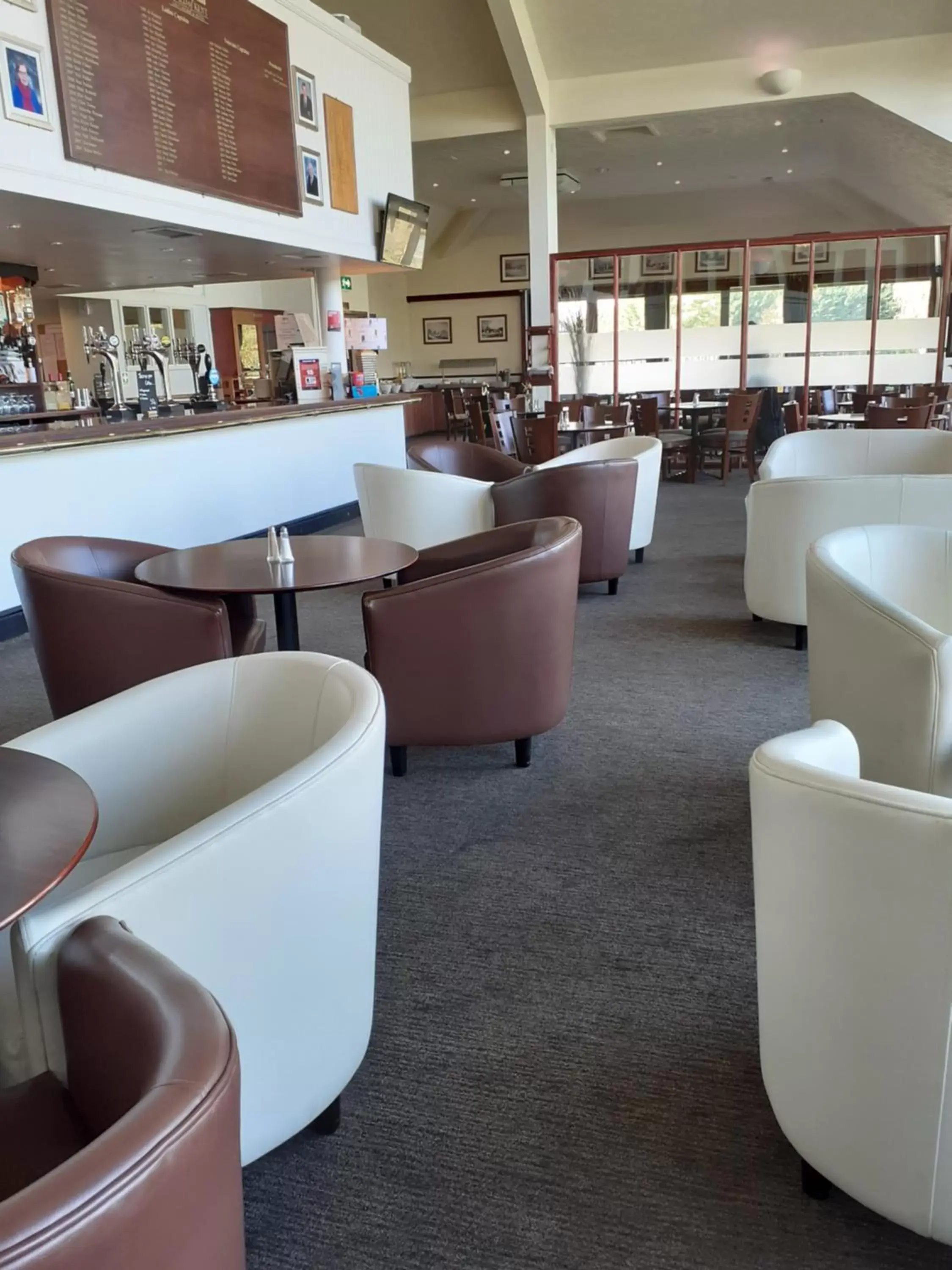 Lounge or bar, Lounge/Bar in Weald of Kent Golf Course and Hotel