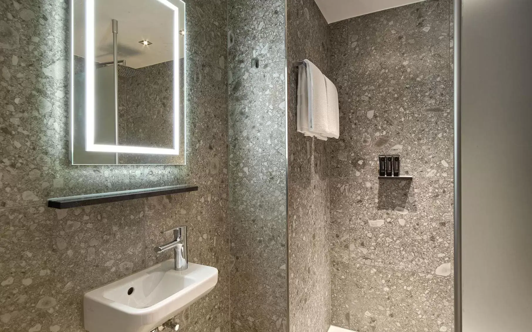 Shower, Bathroom in Hard Rock Hotel Amsterdam American