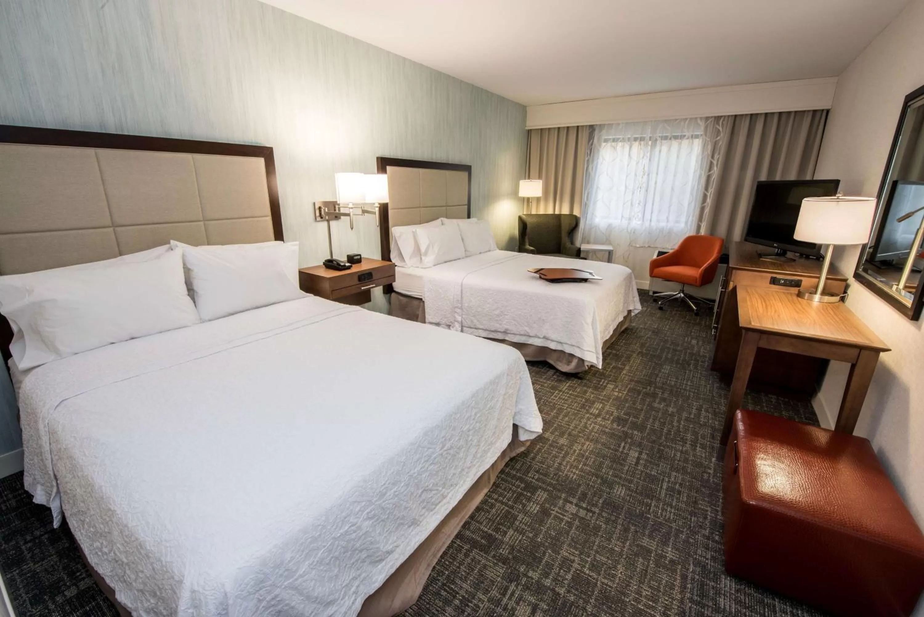 Bed in Hampton Inn Albany-Western Ave/University Area, NY