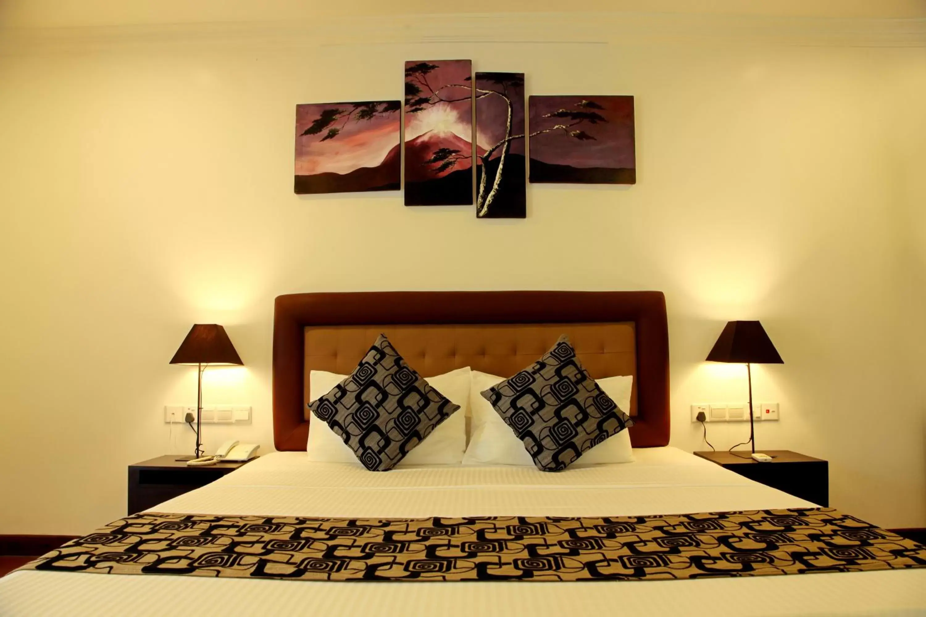 Bedroom, Bed in Oreeka - Katunayake Airport Transit Hotels