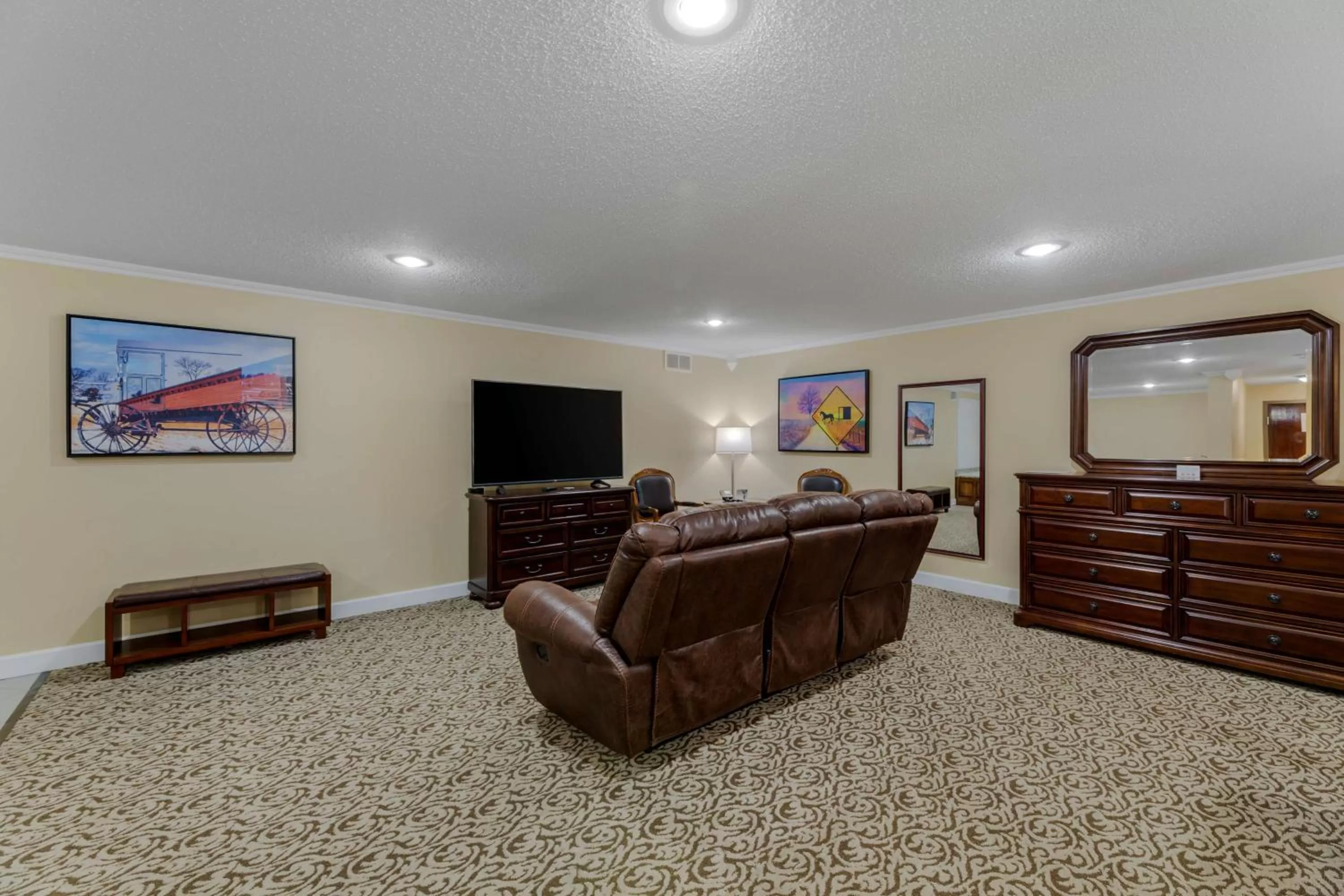 Photo of the whole room in Best Western Plus Wooster Hotel & Conference Center