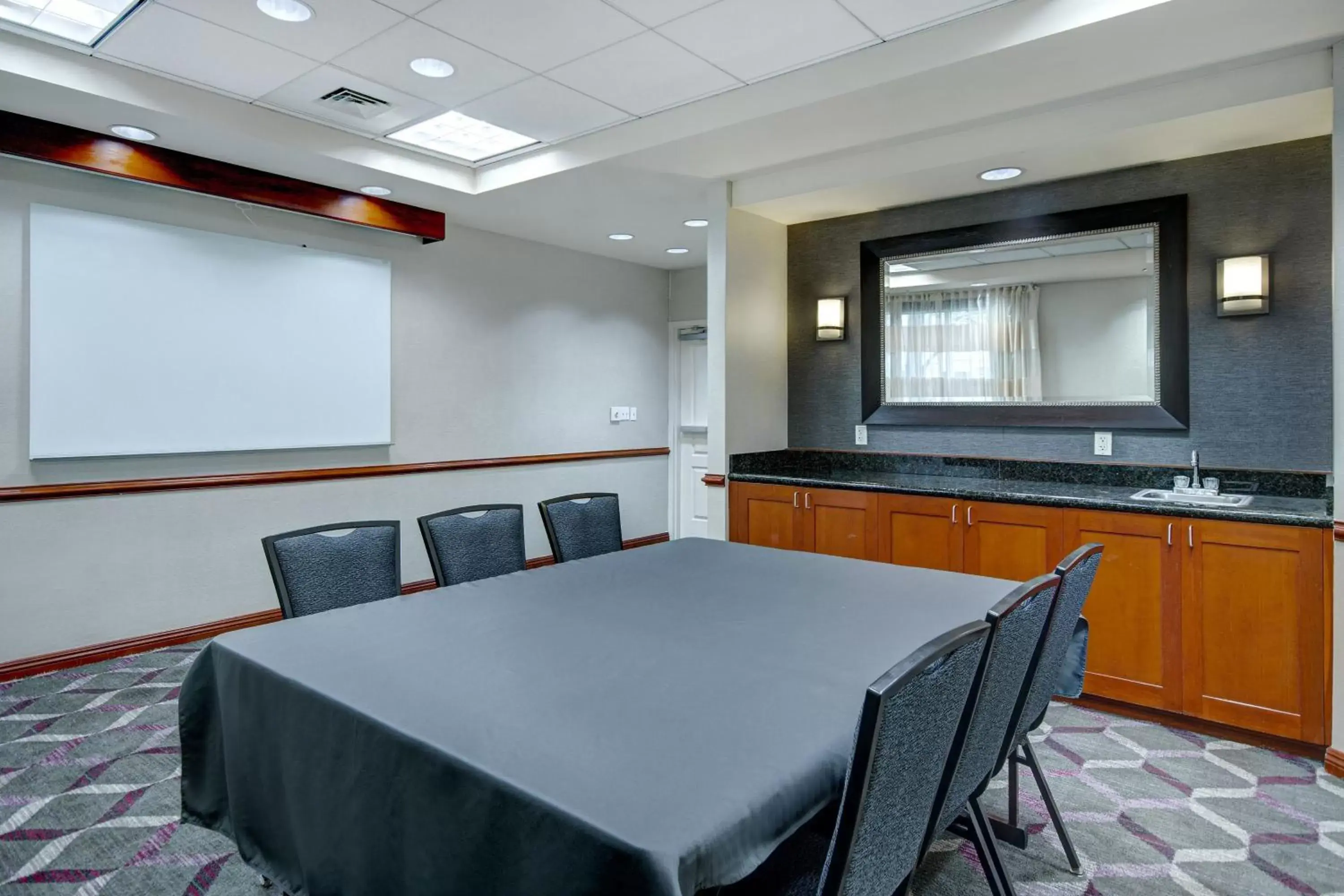 Meeting/conference room in Residence Inn by Marriott Morgantown Medical Center Area