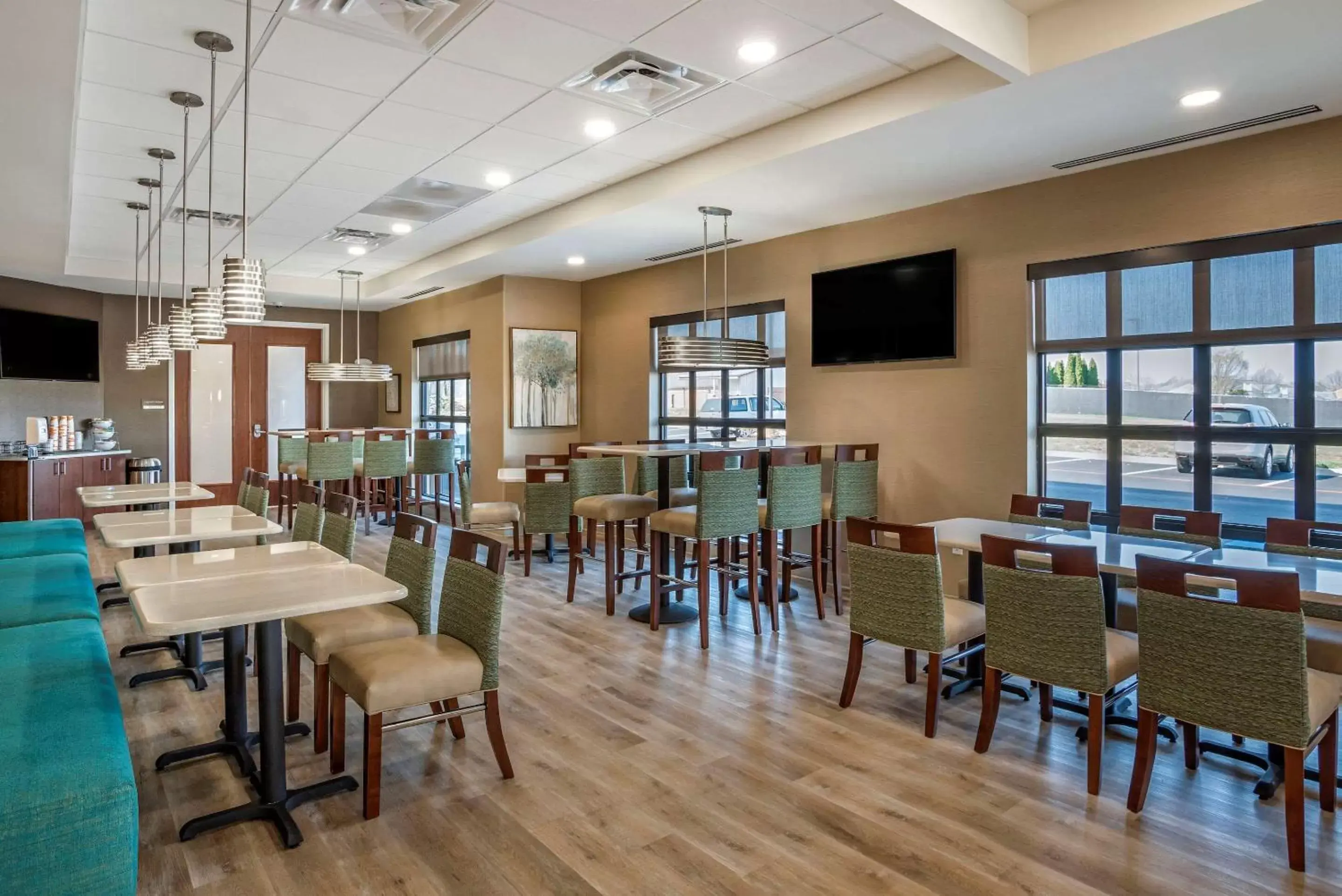 Restaurant/places to eat in Comfort Inn & Suites Harrisonburg Restaurant/places to eat in Comfort Inn & Suites Harrisonburg