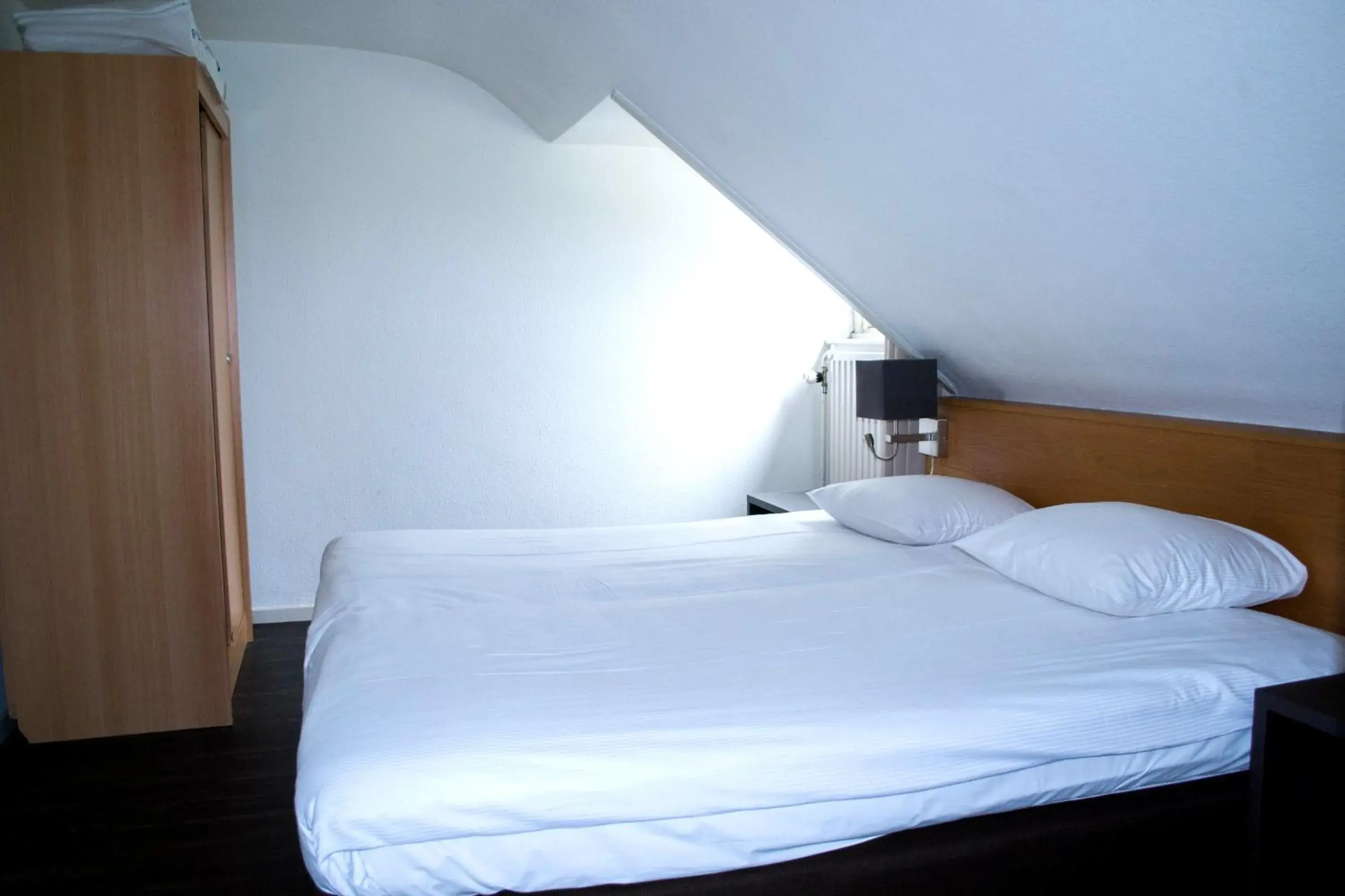 Bedroom, Bed in Fletcher Landhotel Bosrijk Roermond