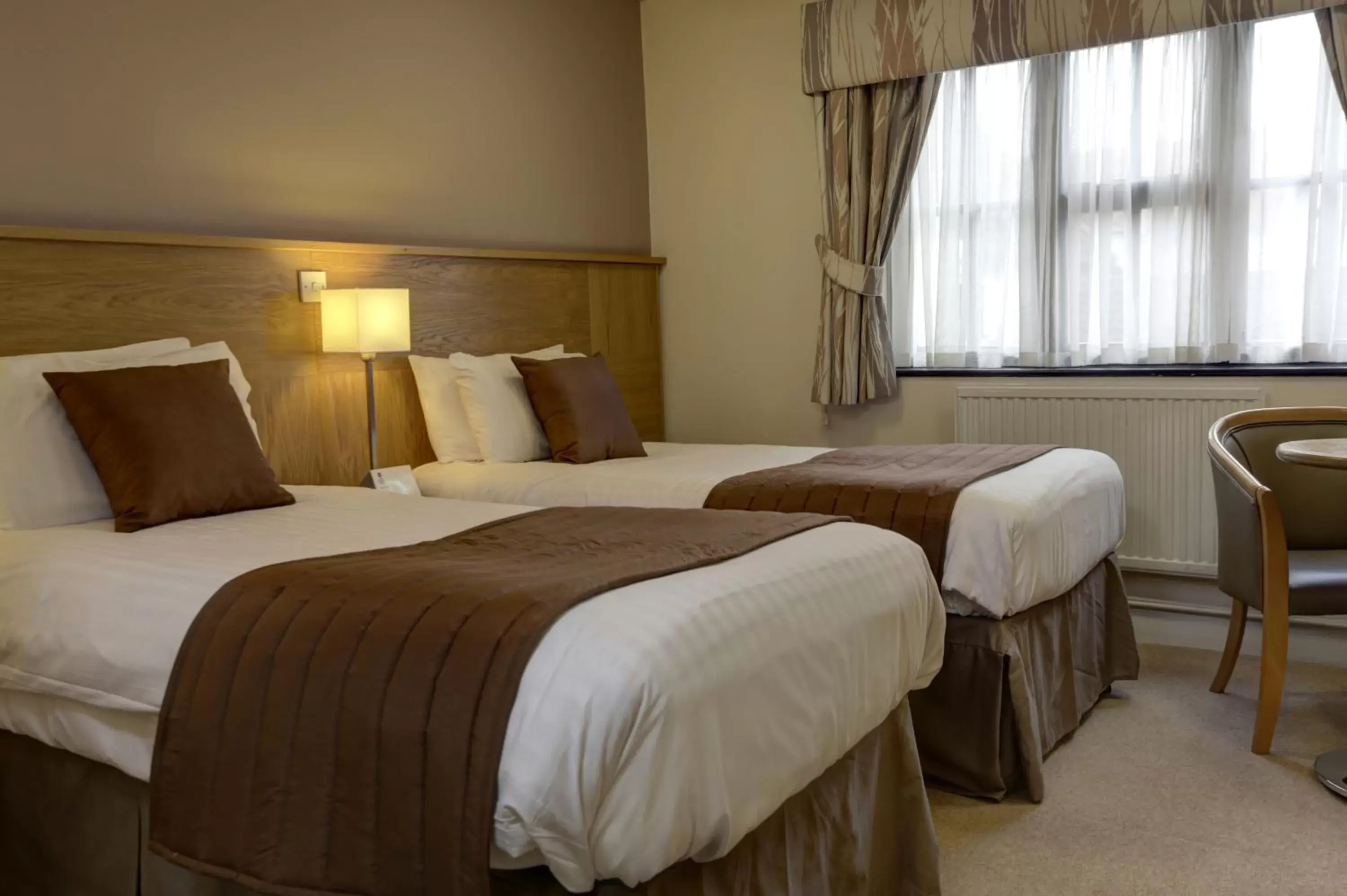 Bed in Best Western Plus Ullesthorpe Court Hotel & Golf Club