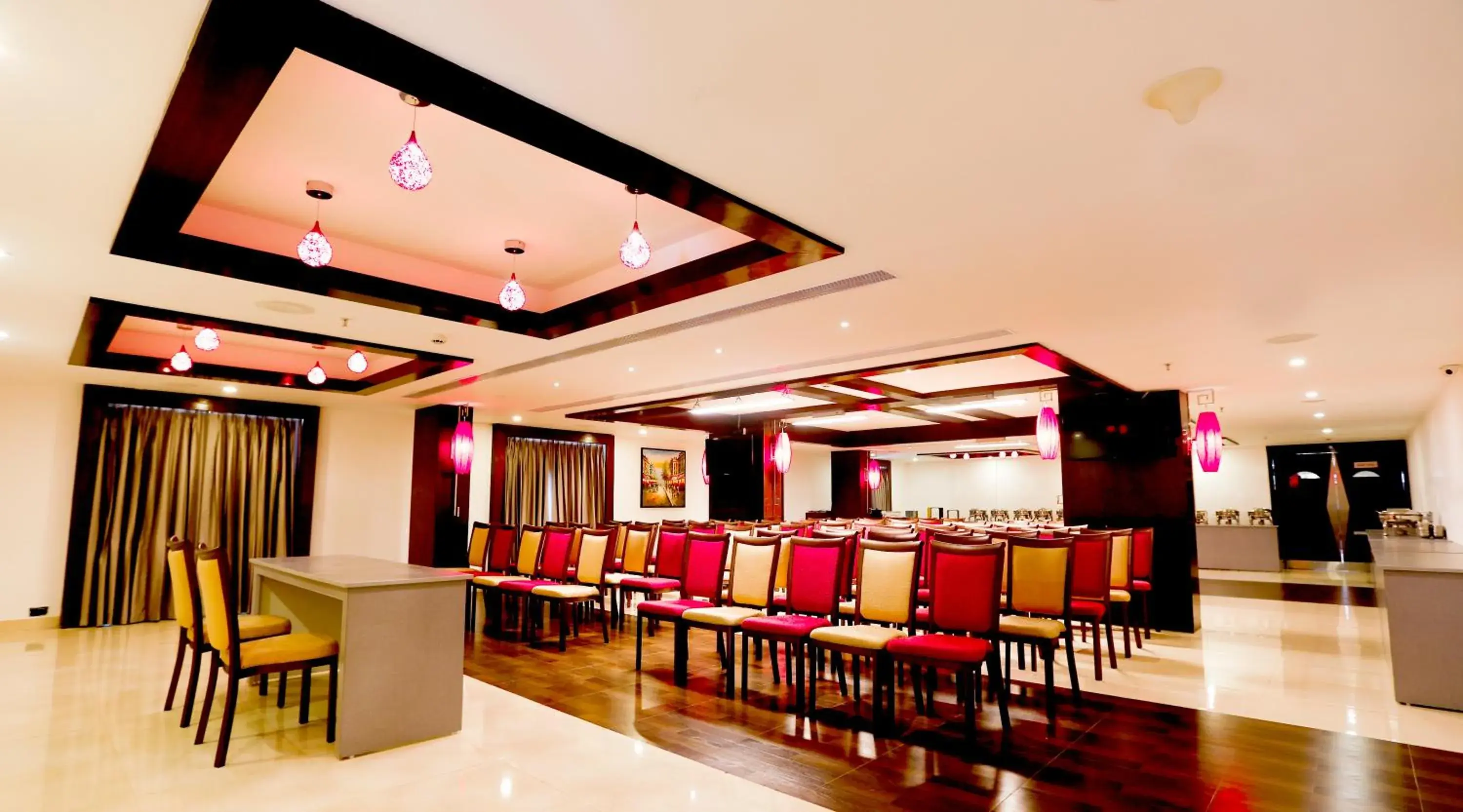 Banquet/Function facilities, Restaurant/Places to Eat in Zone by The Park, Chennai