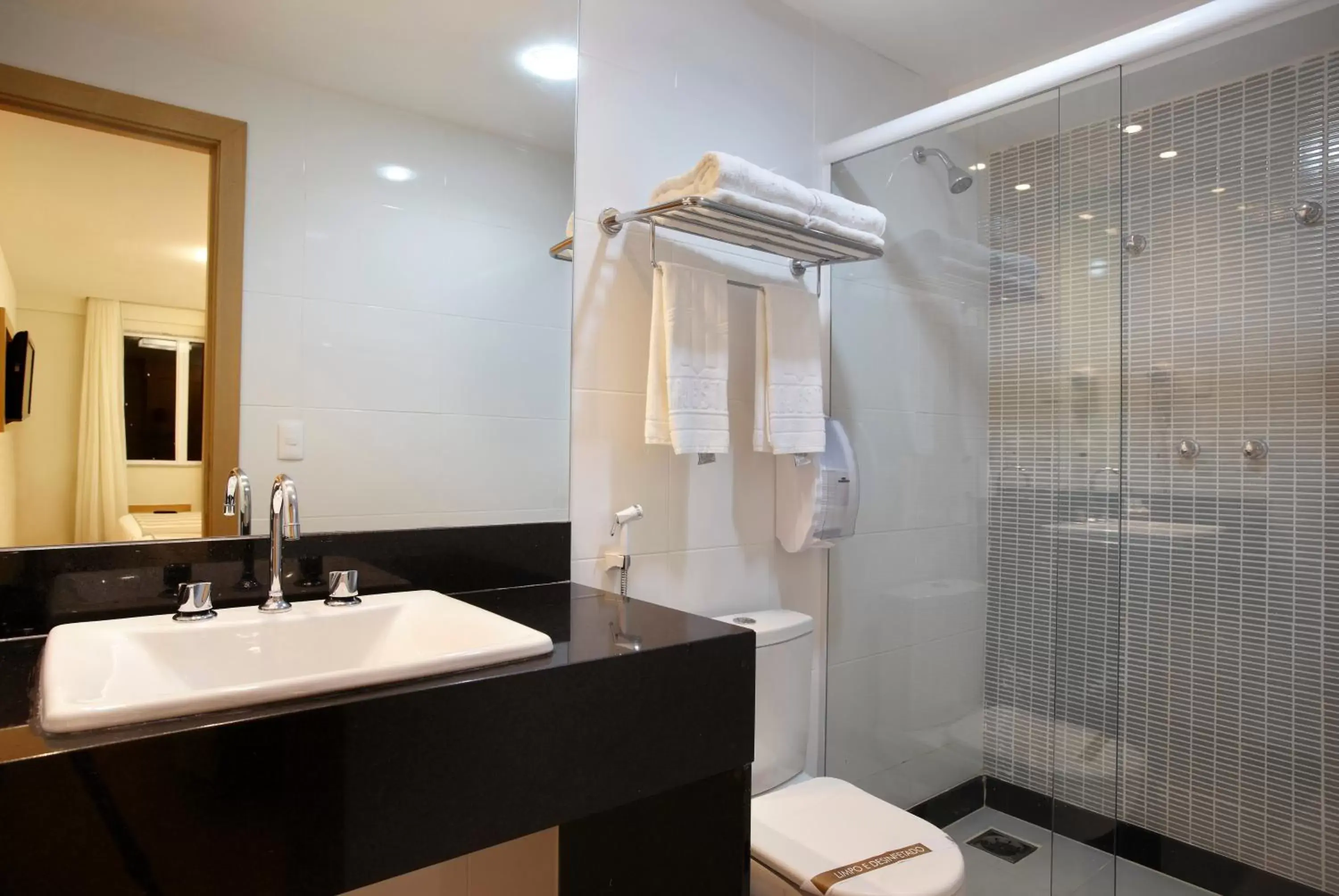 Deluxe Quadruple Room in Majestic Rio Palace Hotel Deluxe Quadruple Room in Majestic Rio Palace Hotel